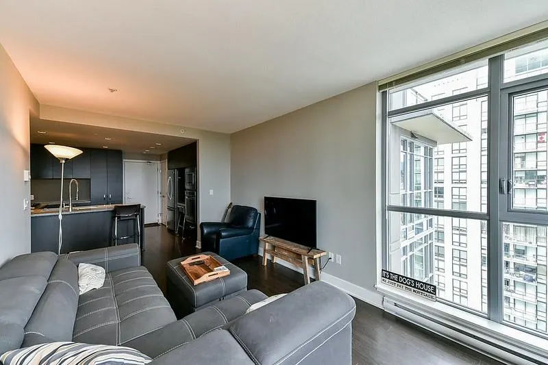 2605 3008 Glen Drive