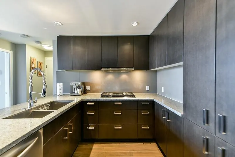 2605 3008 Glen Drive