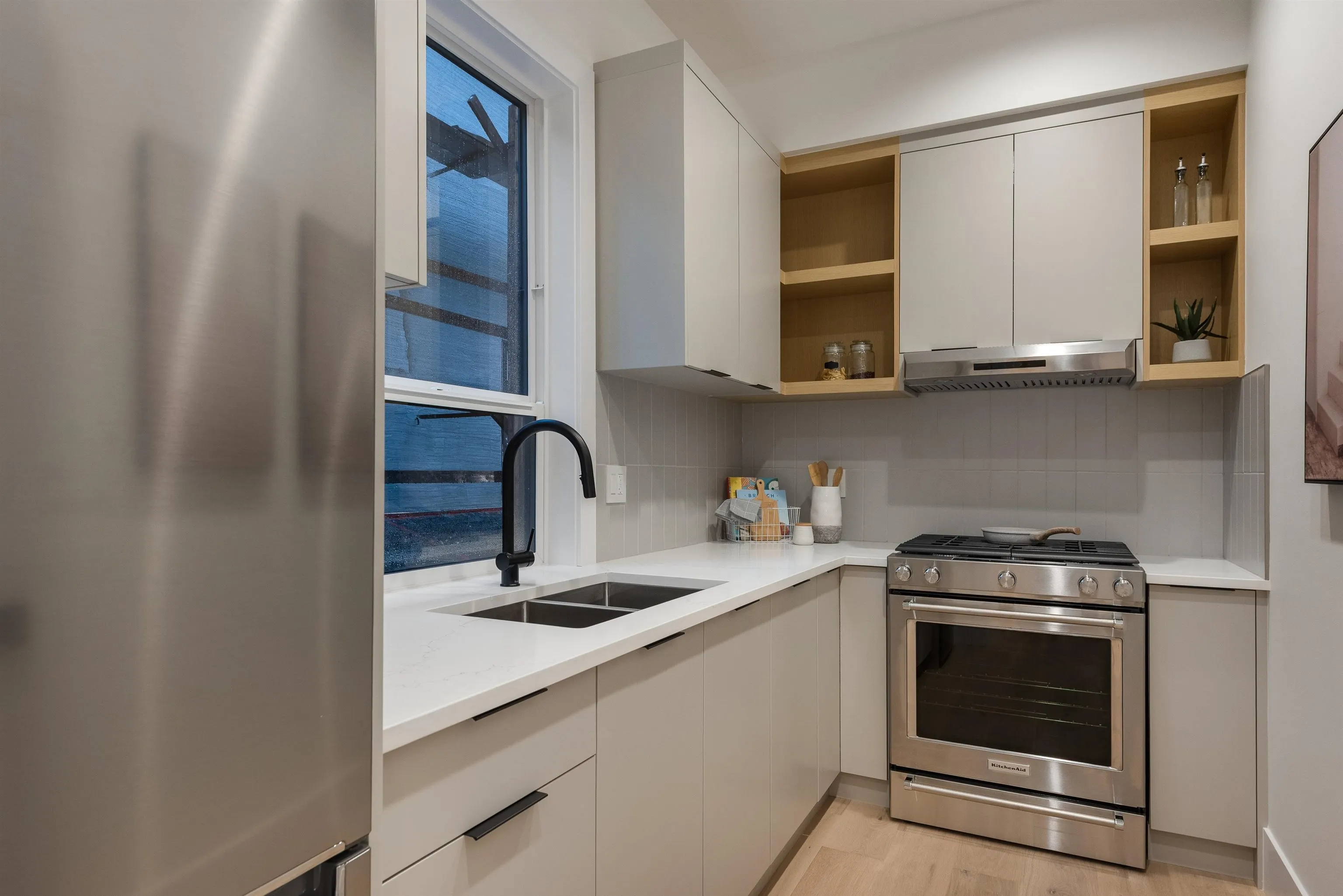 1423 Pipeline Place