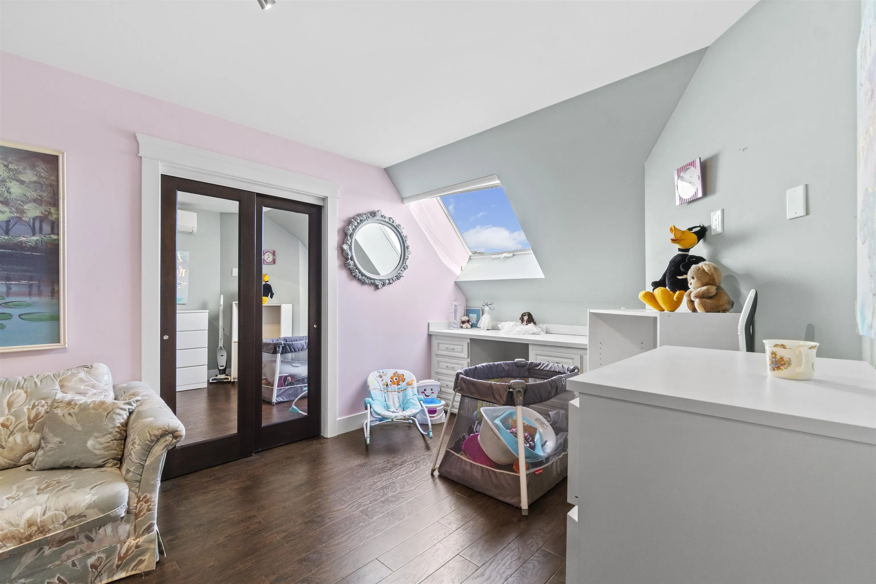 1901 1250 Quayside Drive