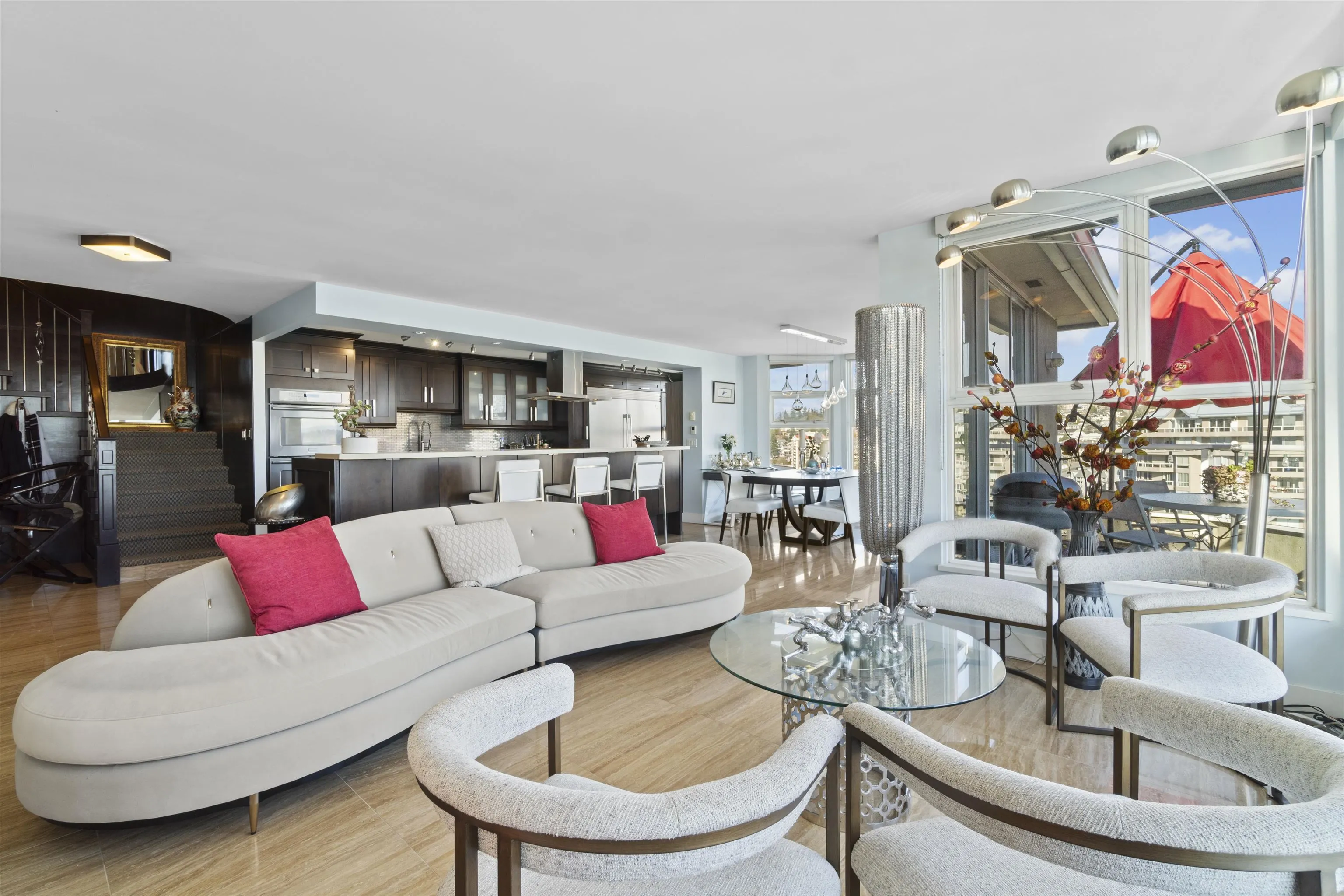 1901 1250 Quayside Drive