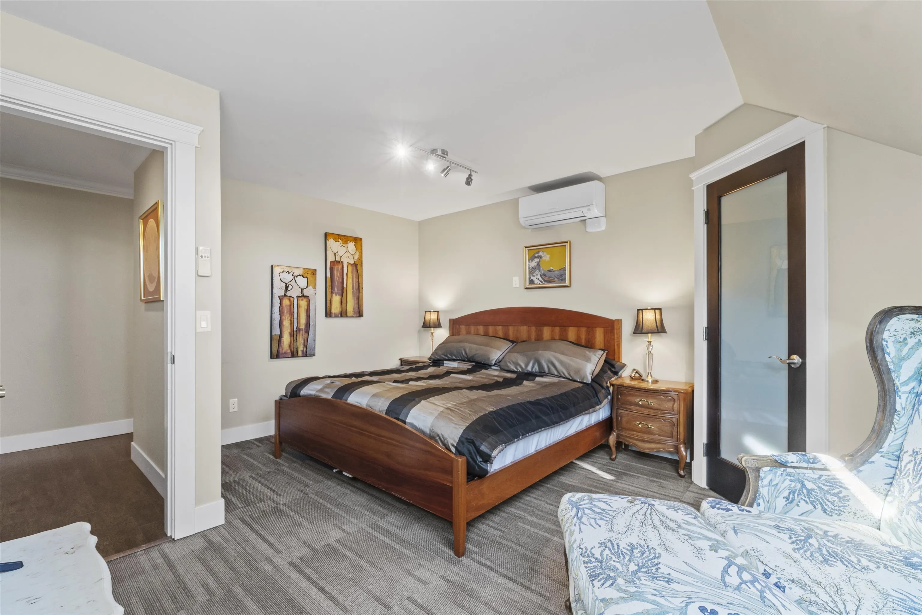 1901 1250 Quayside Drive