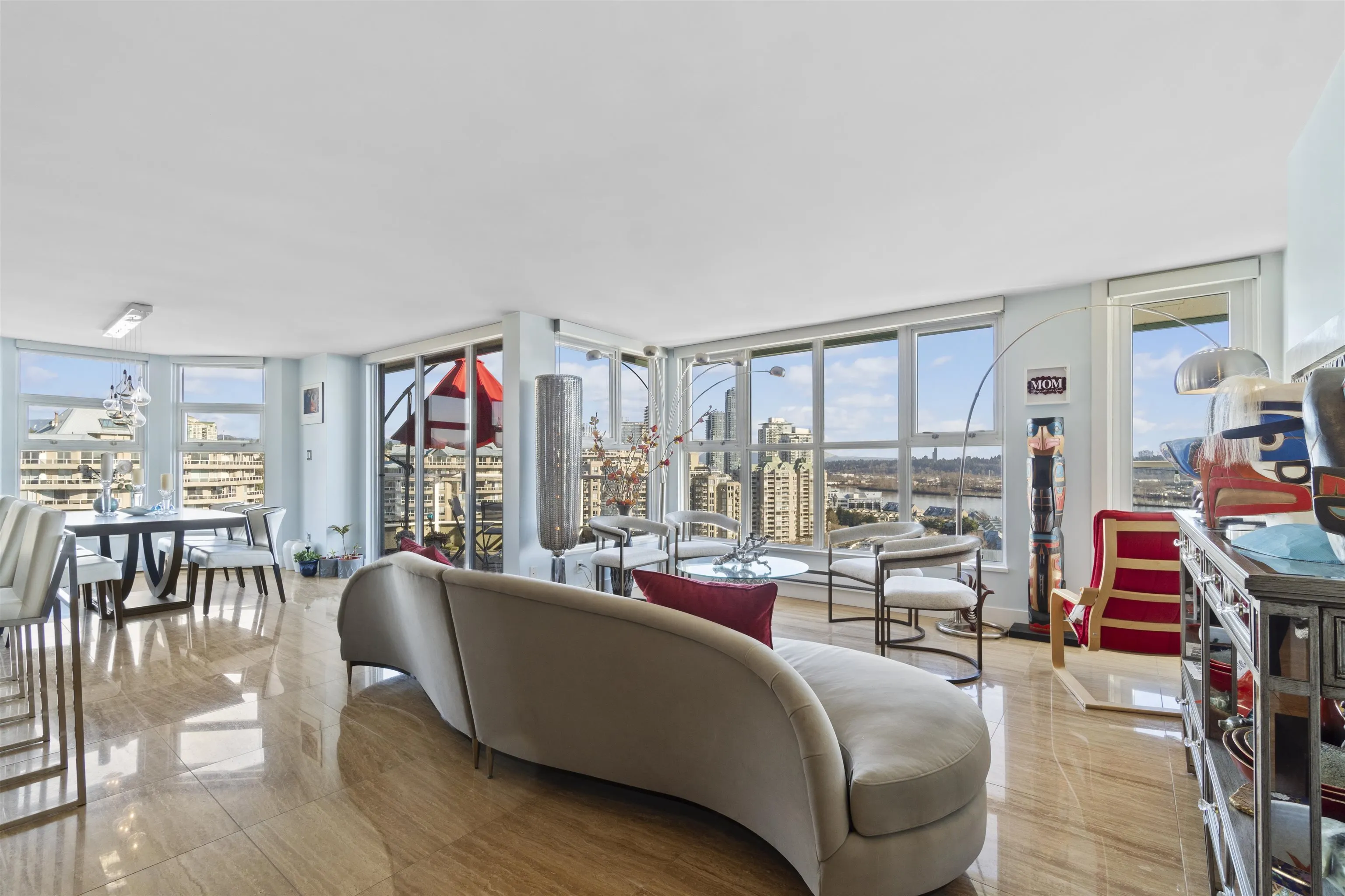 1901 1250 Quayside Drive