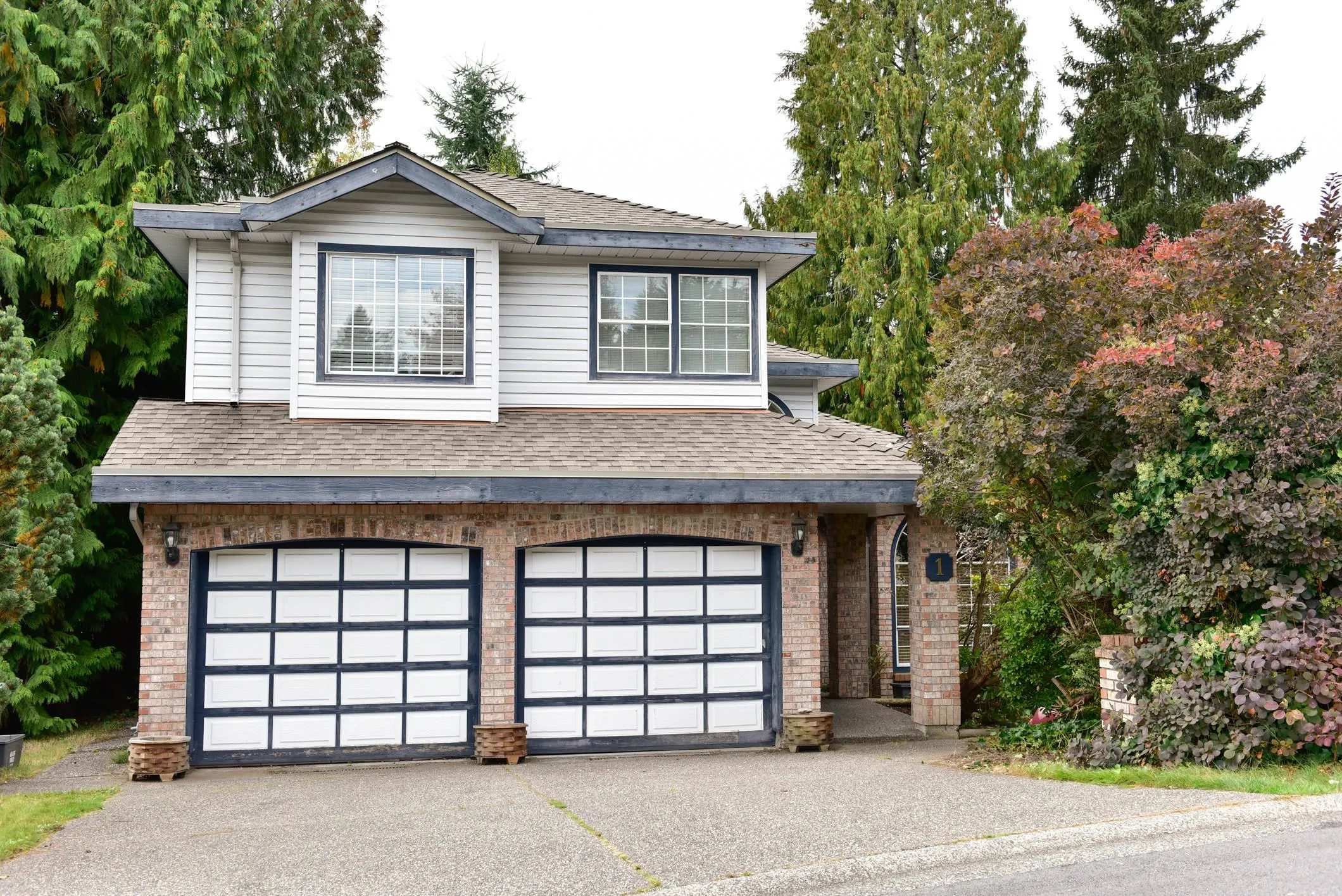 1 Buckhorn Place