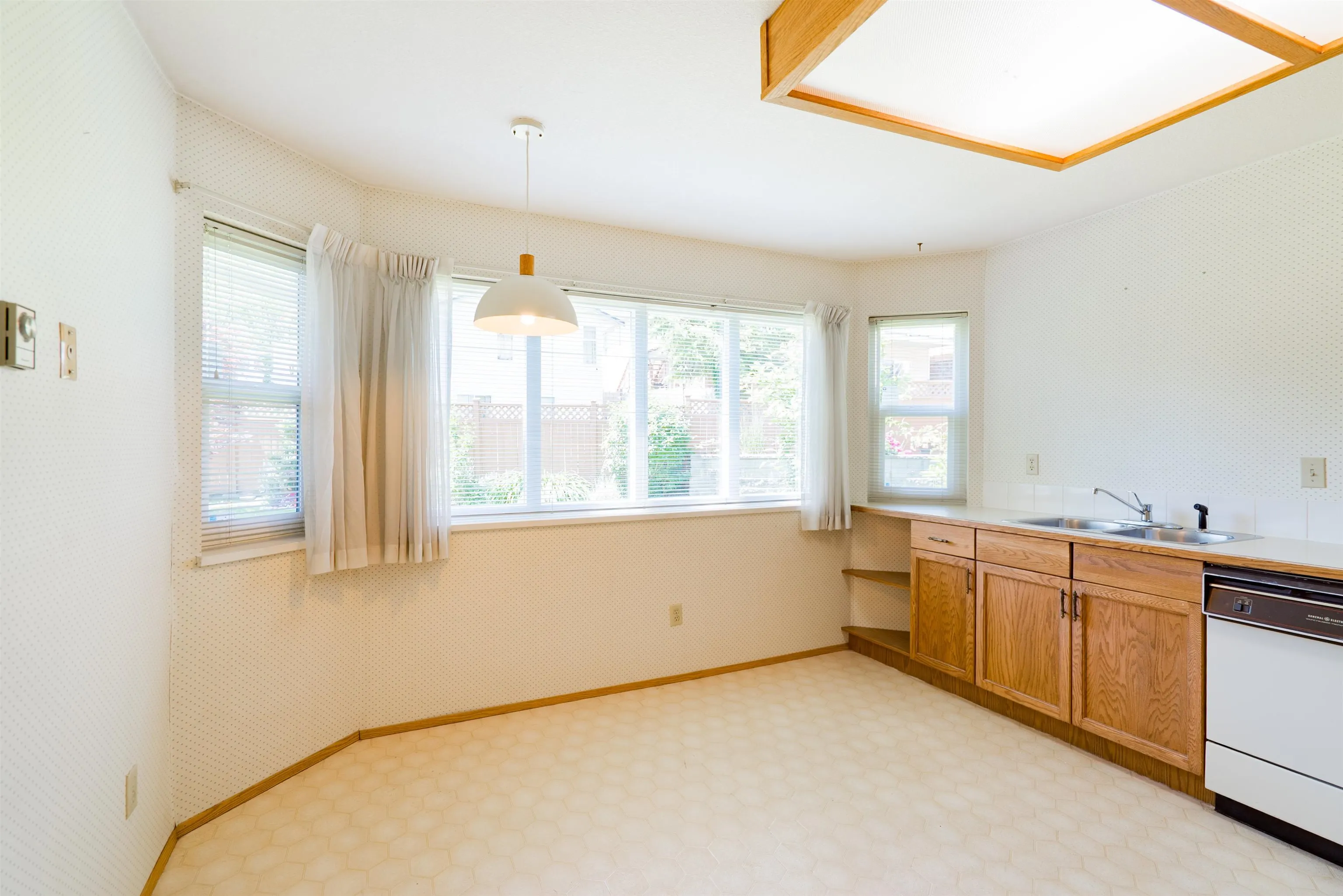 107 22515 116 Avenue
