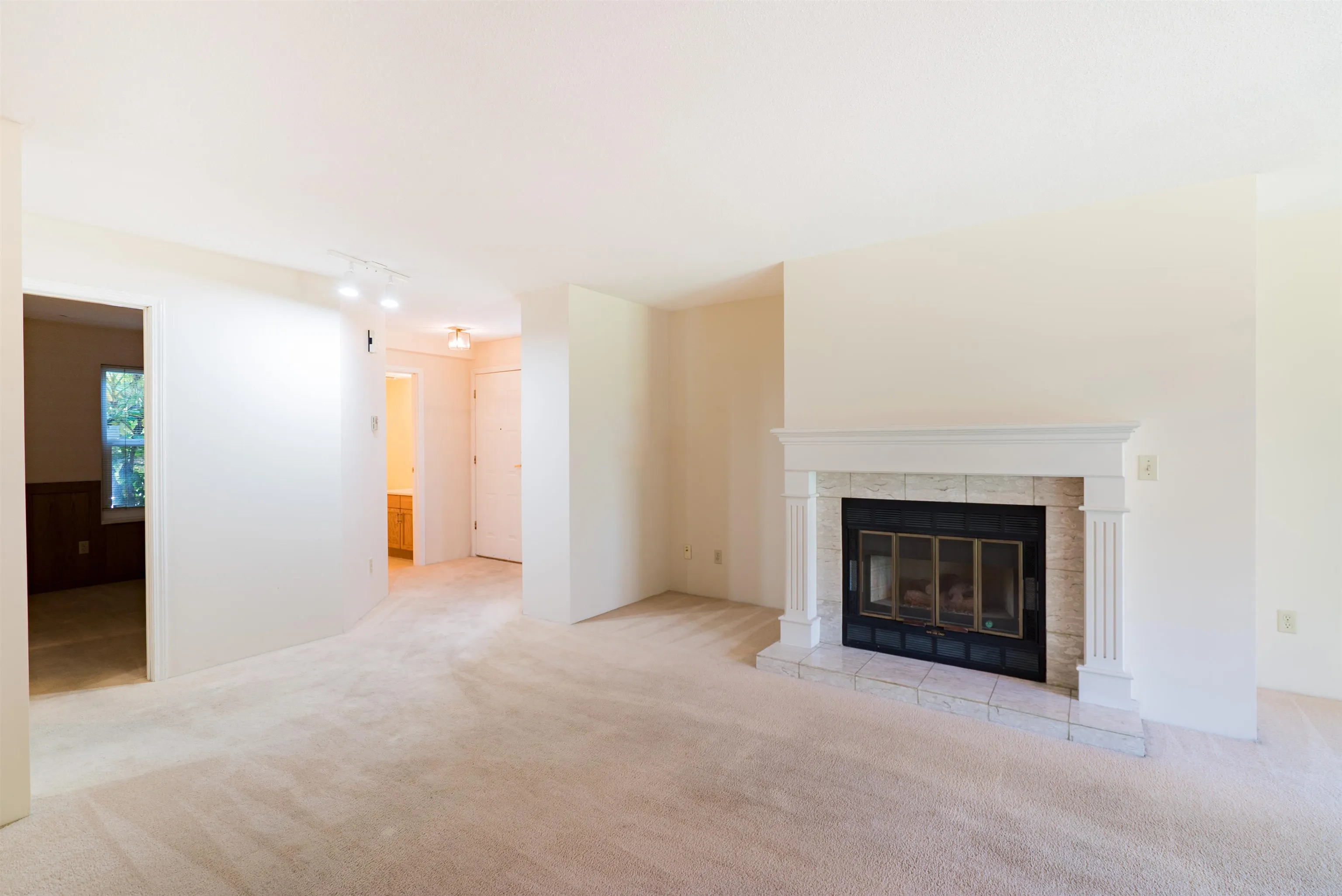 107 22515 116 Avenue