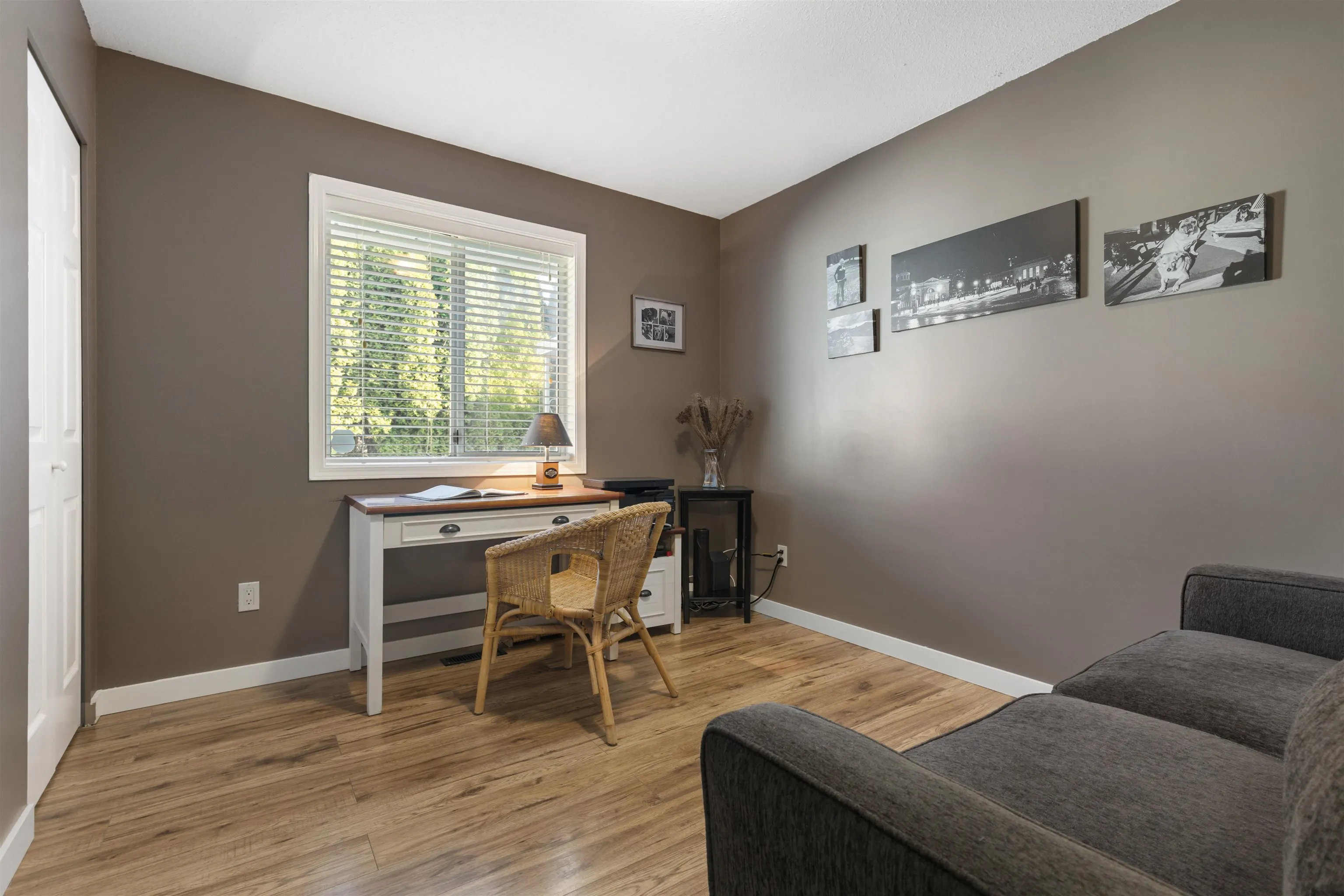 1636 Agassiz-Rosedale Highway No 9 Highway
