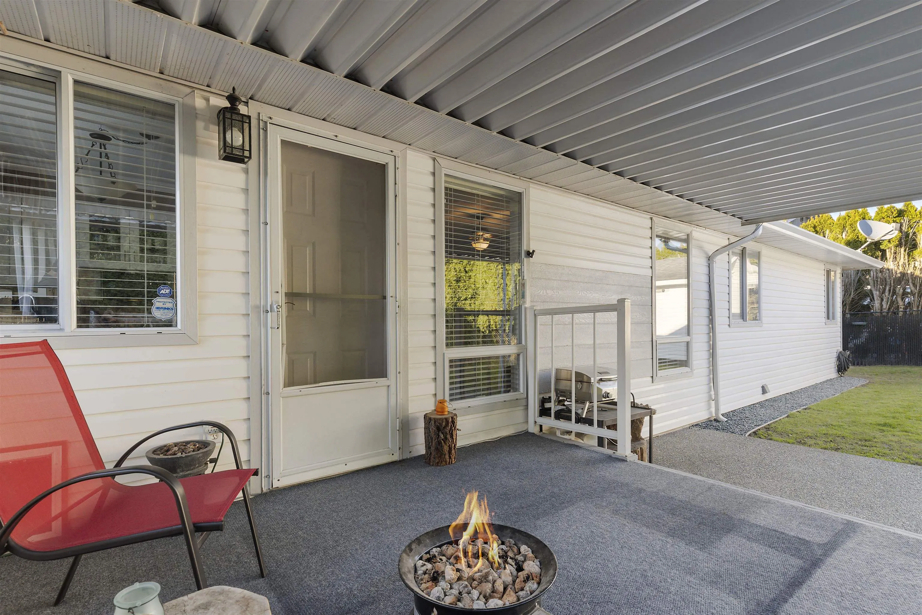 1636 Agassiz-Rosedale Highway No 9 Highway