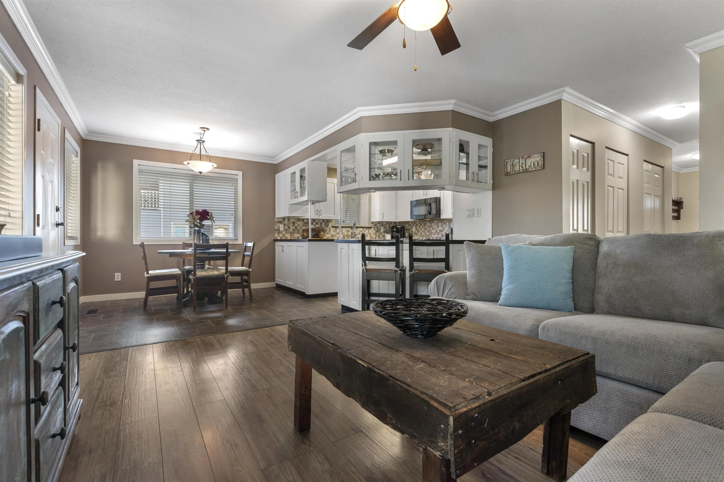 1636 Agassiz-Rosedale Highway No 9 Highway