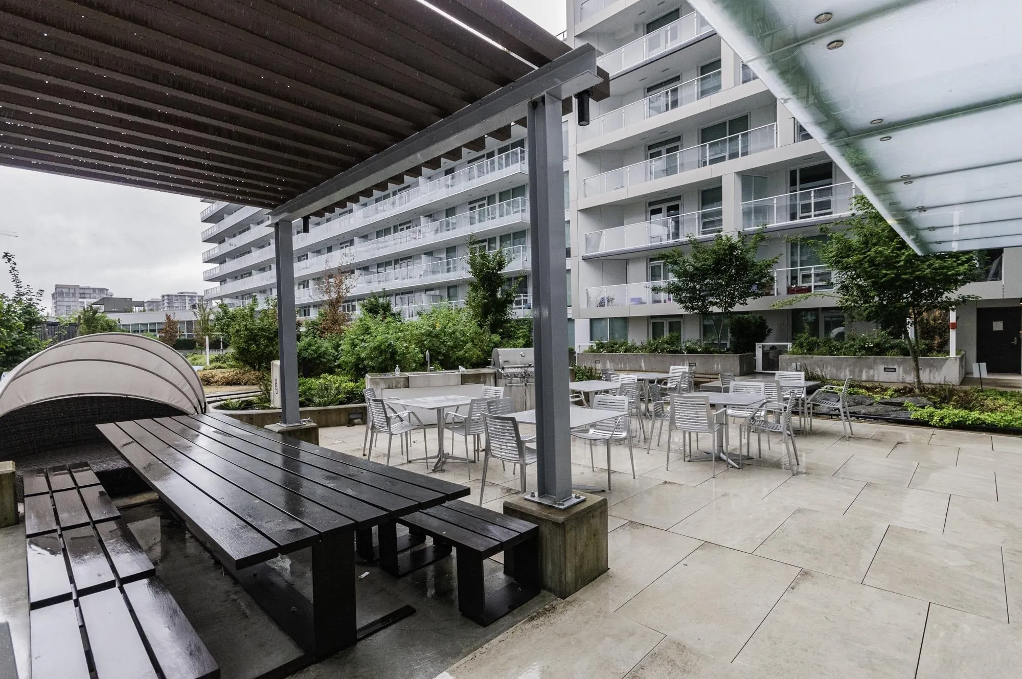 854 6328 W No.3 Road