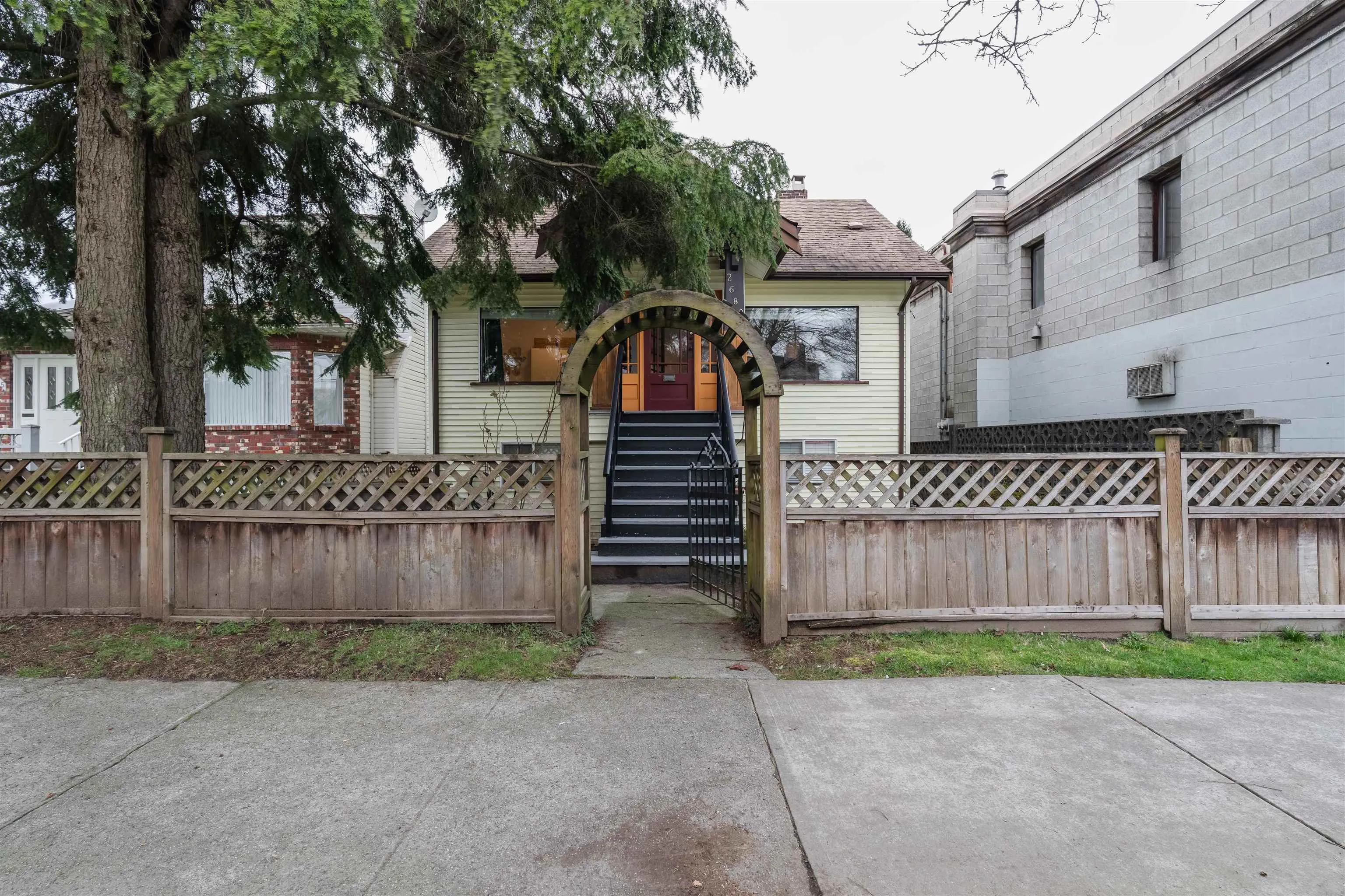 2689 Mcgill Street
