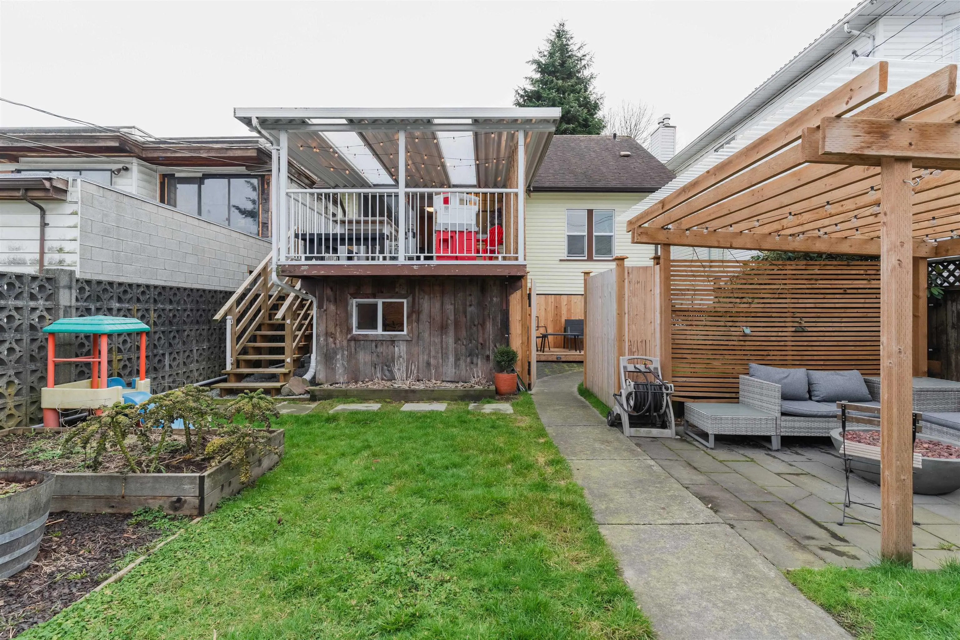 2689 Mcgill Street