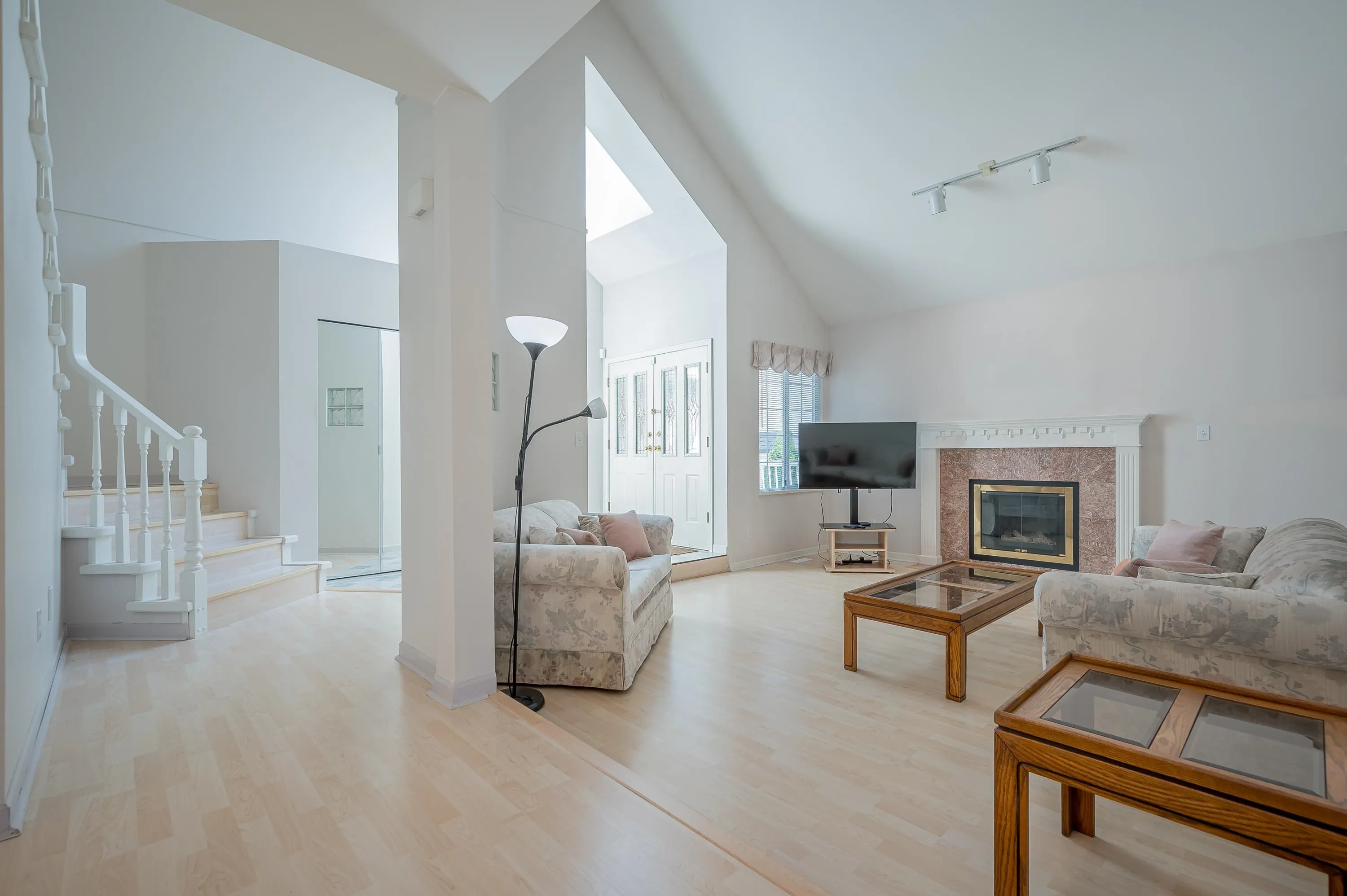 3320 Abbey Lane