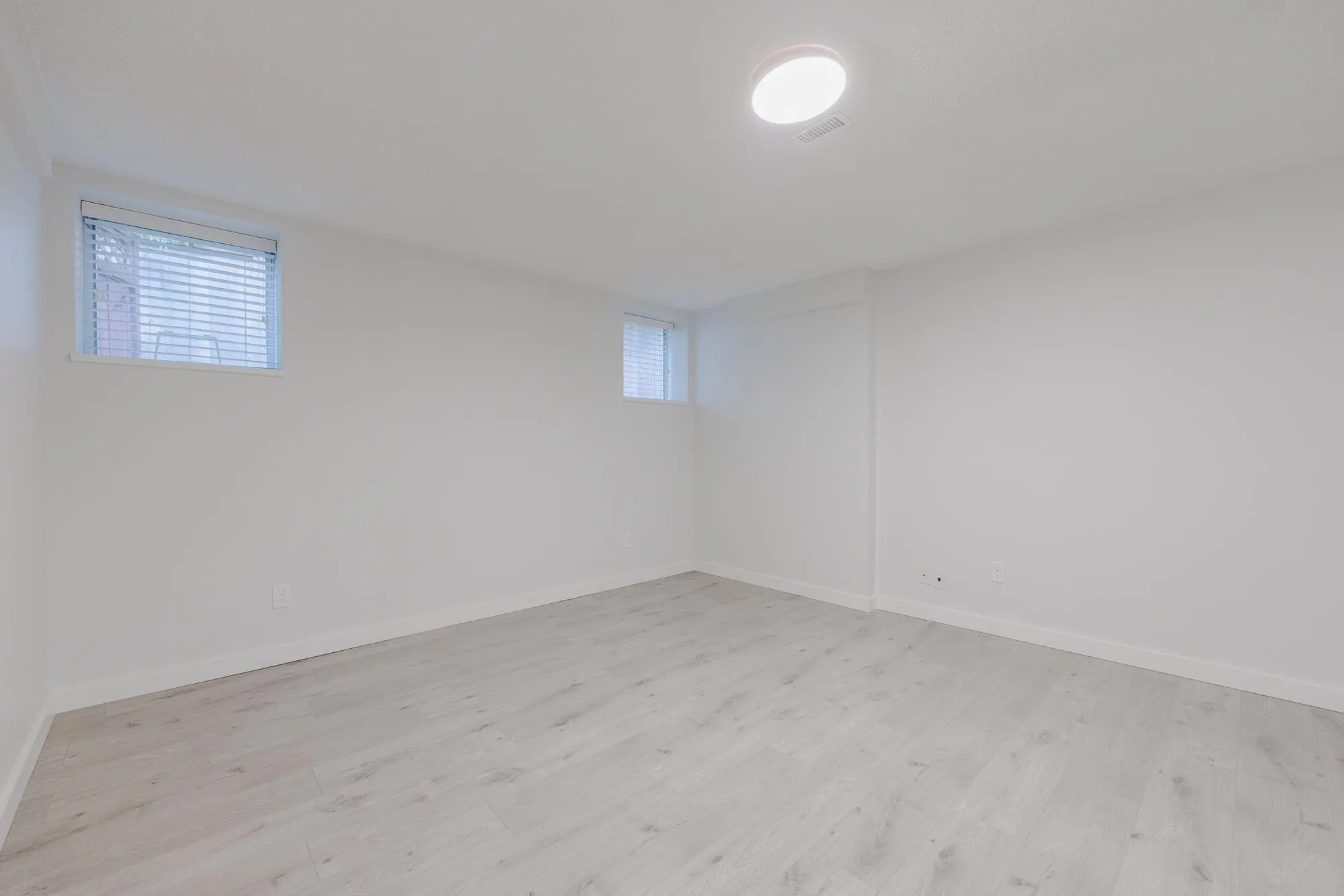 3320 Abbey Lane
