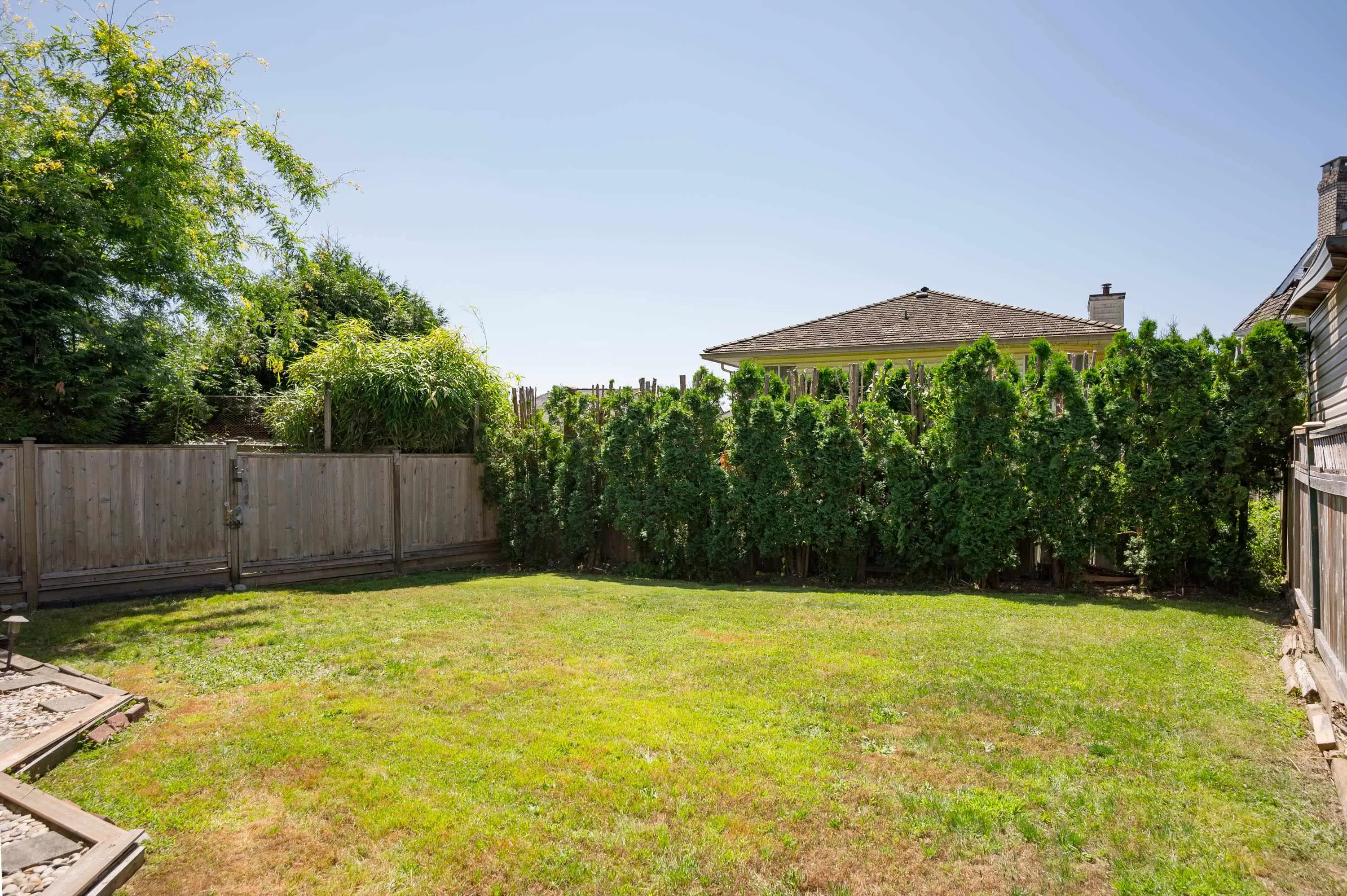 3320 Abbey Lane