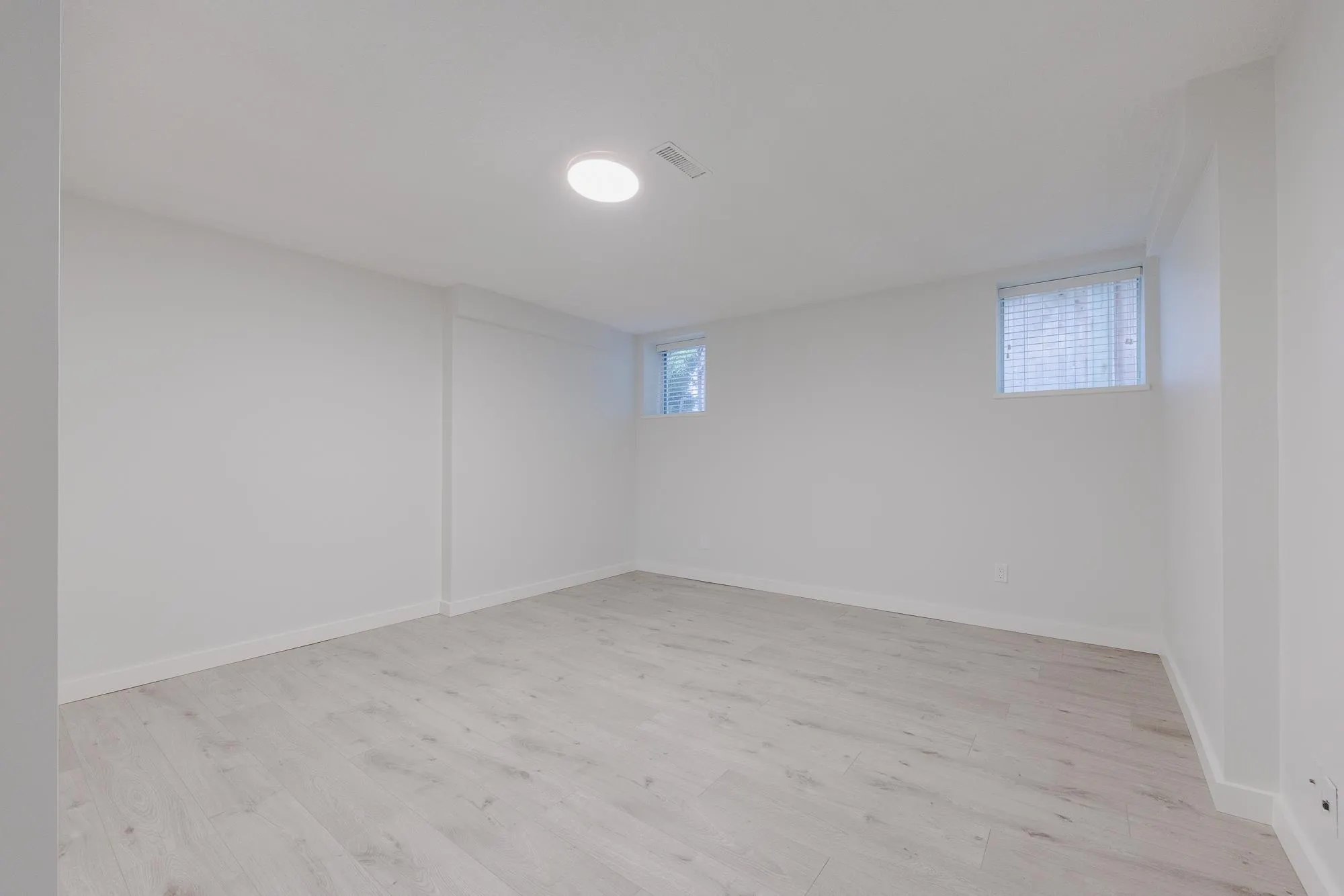 3320 Abbey Lane