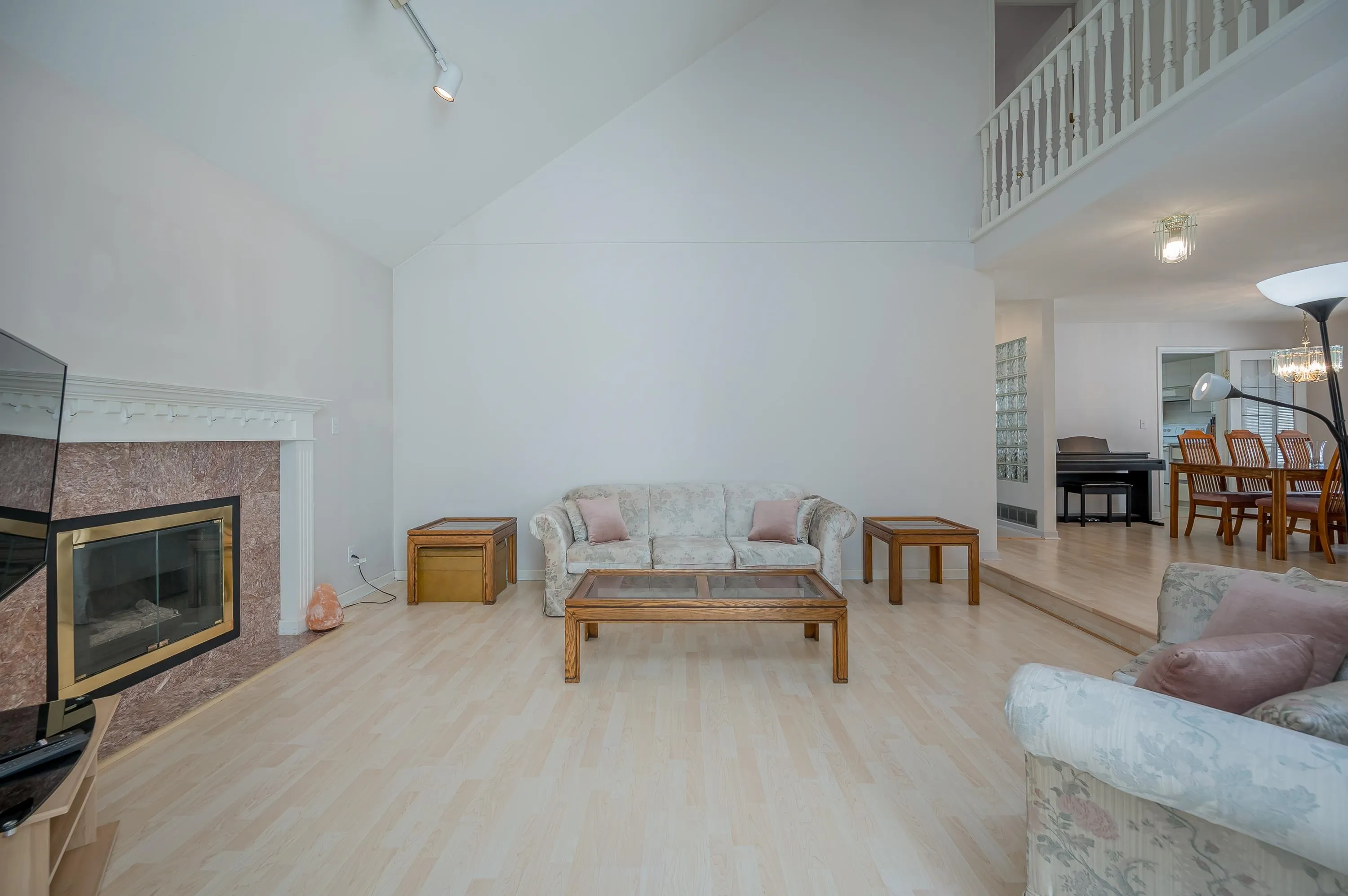 3320 Abbey Lane