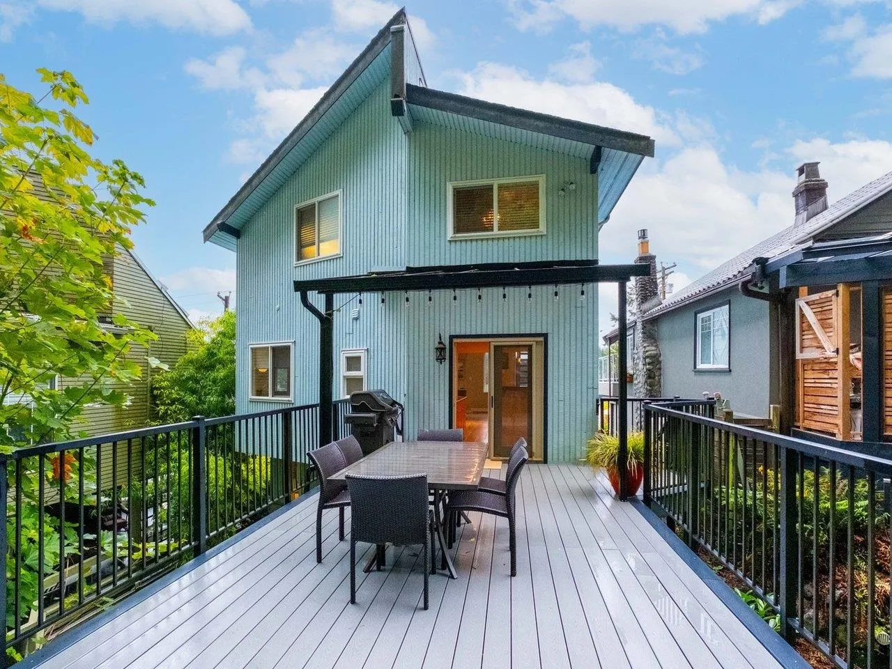 2727 Panorama Drive