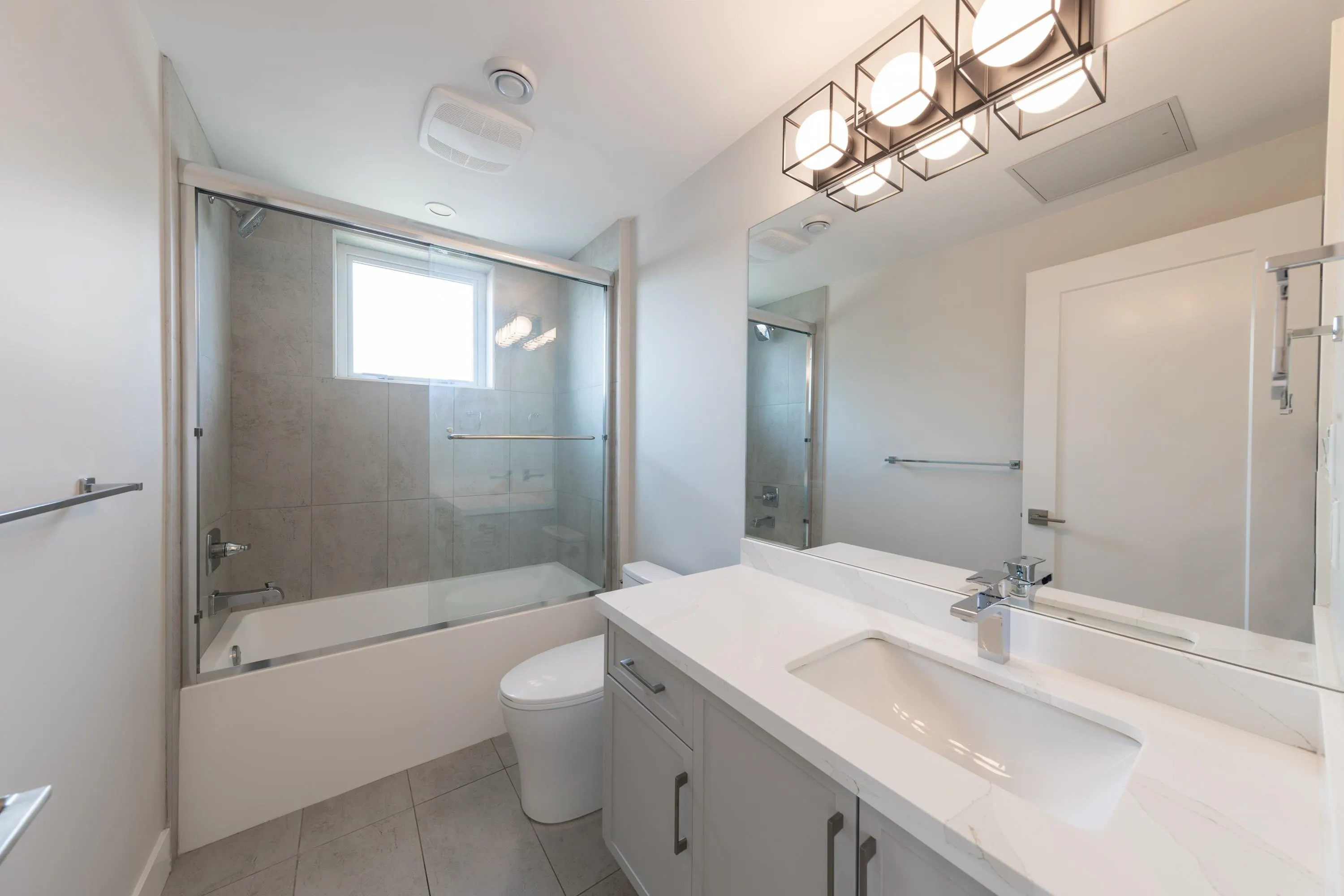 5 9899 Steveston Highway