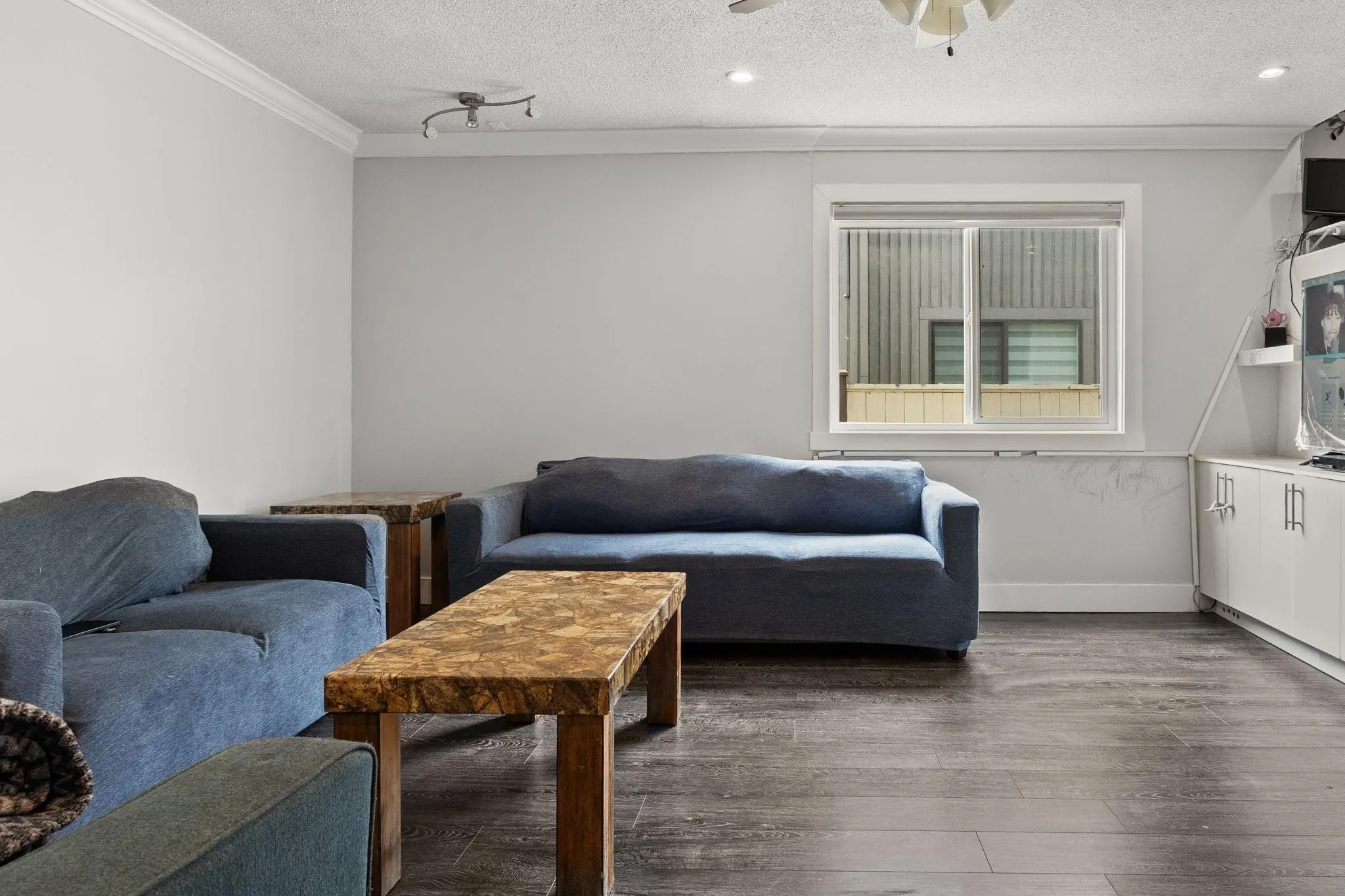 15042 85a Avenue