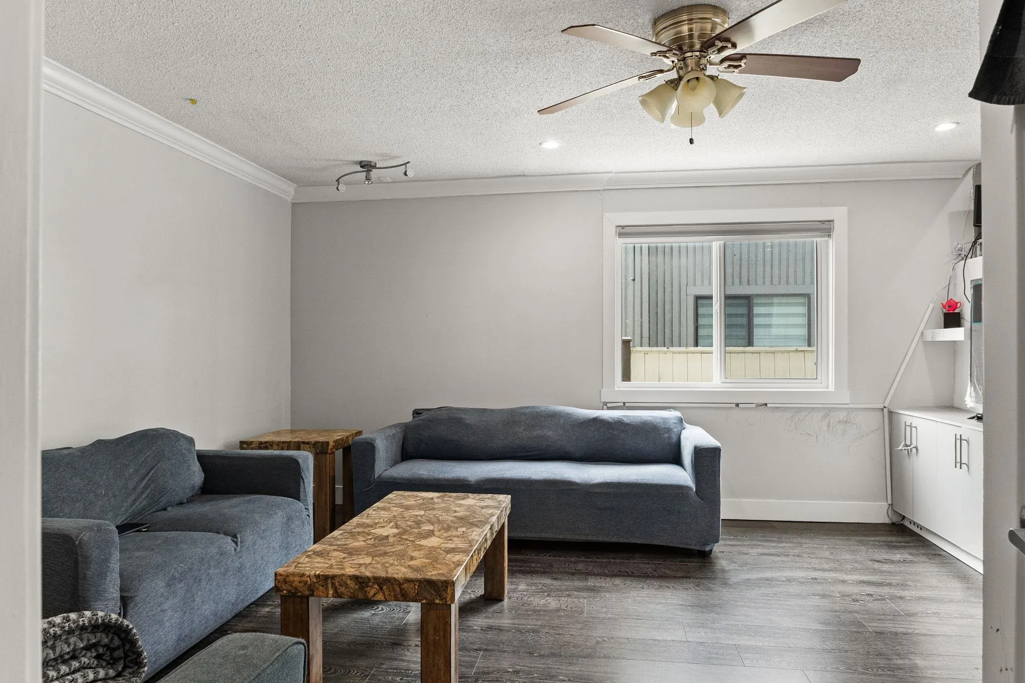 15042 85a Avenue