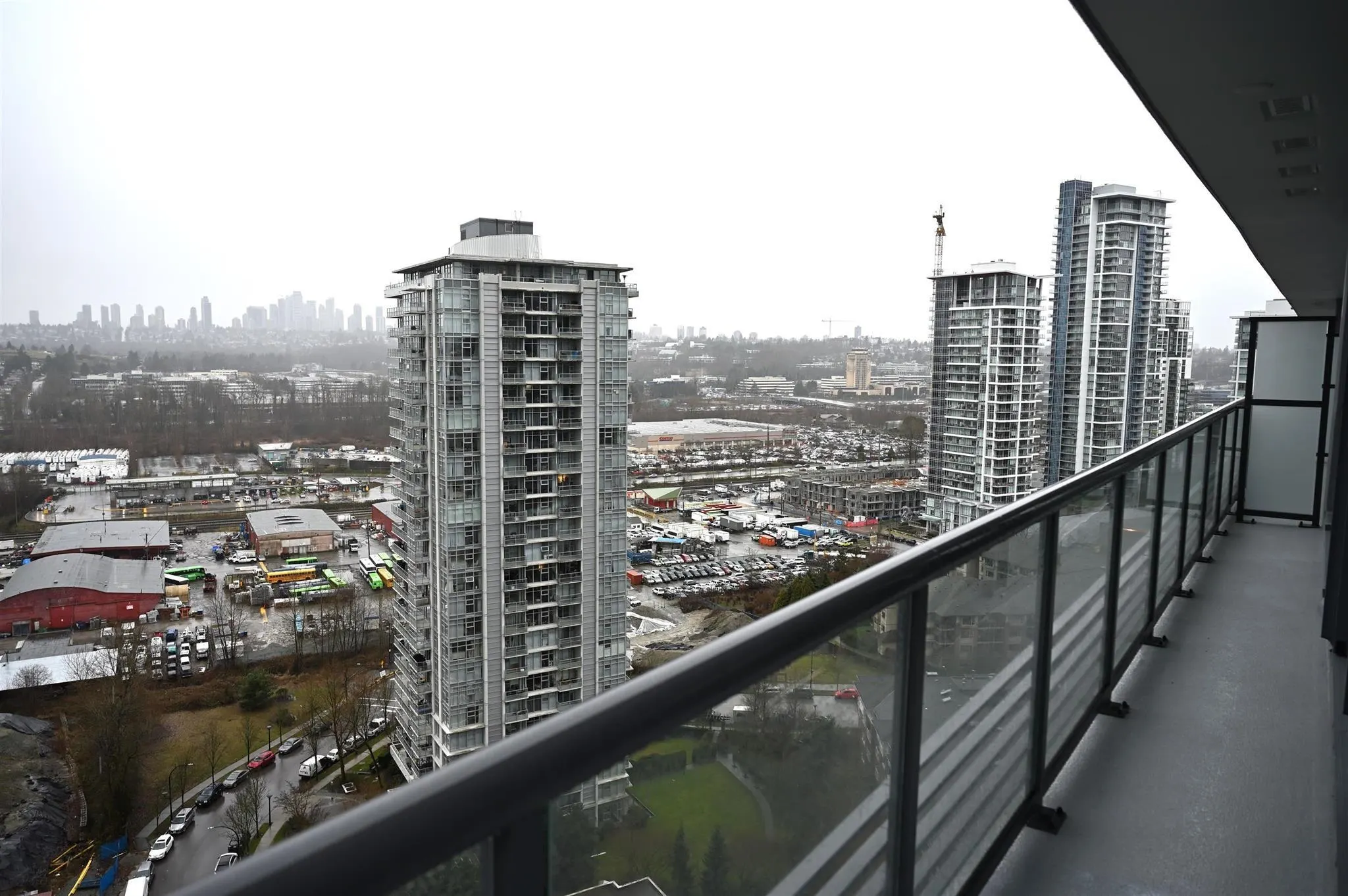 1411 4730 Lougheed Highway