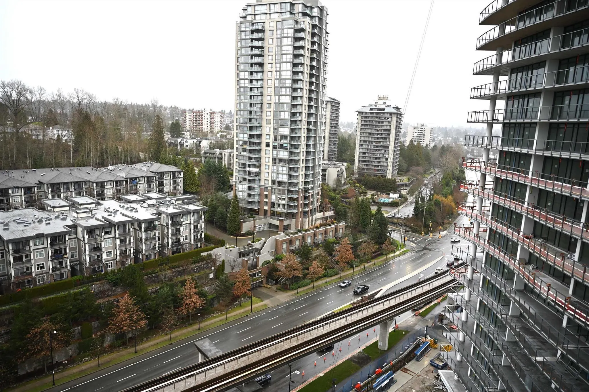 1411 4730 Lougheed Highway