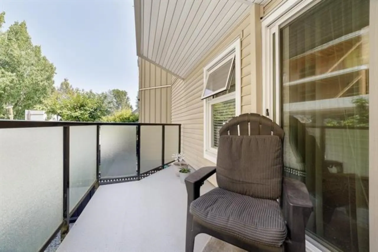 104 1850 E Southmere Crescent