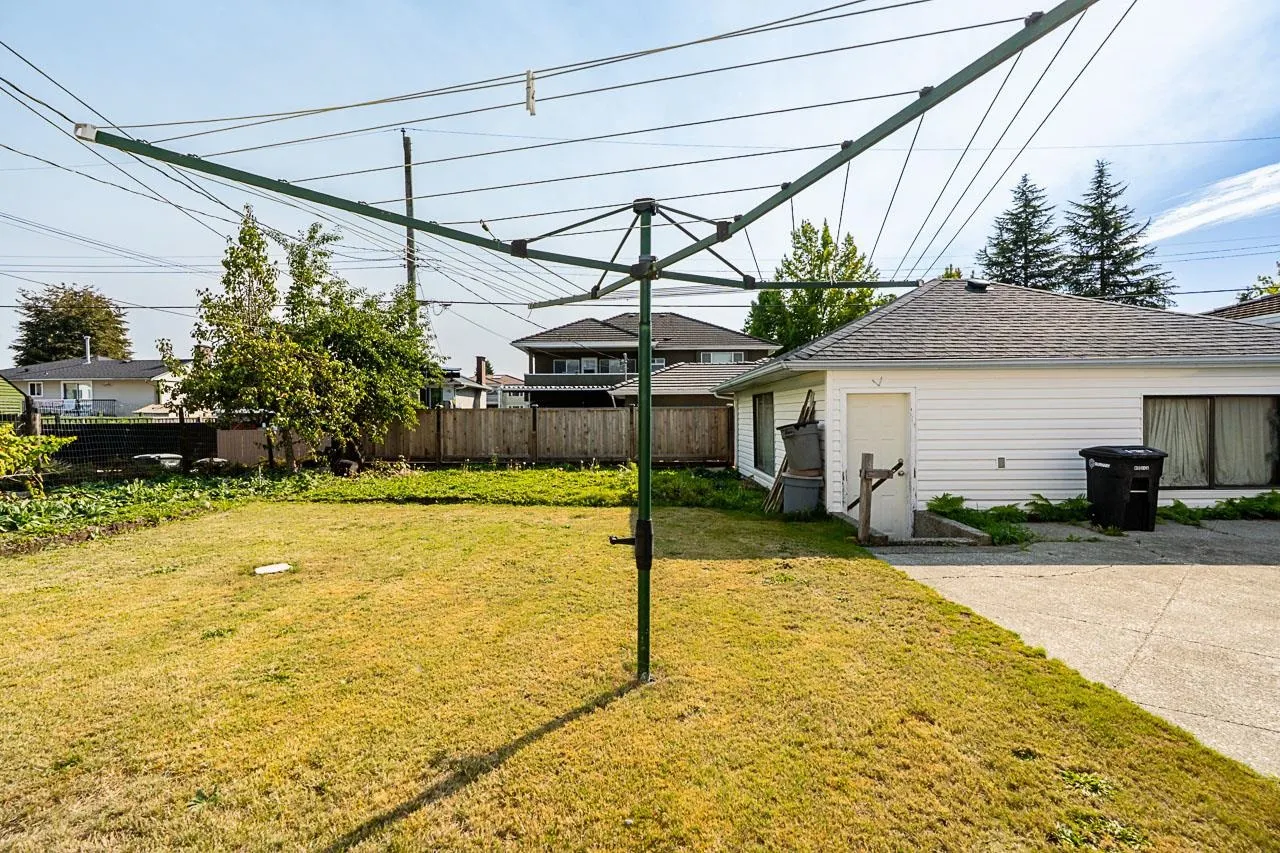 6546 Dunnedin Street