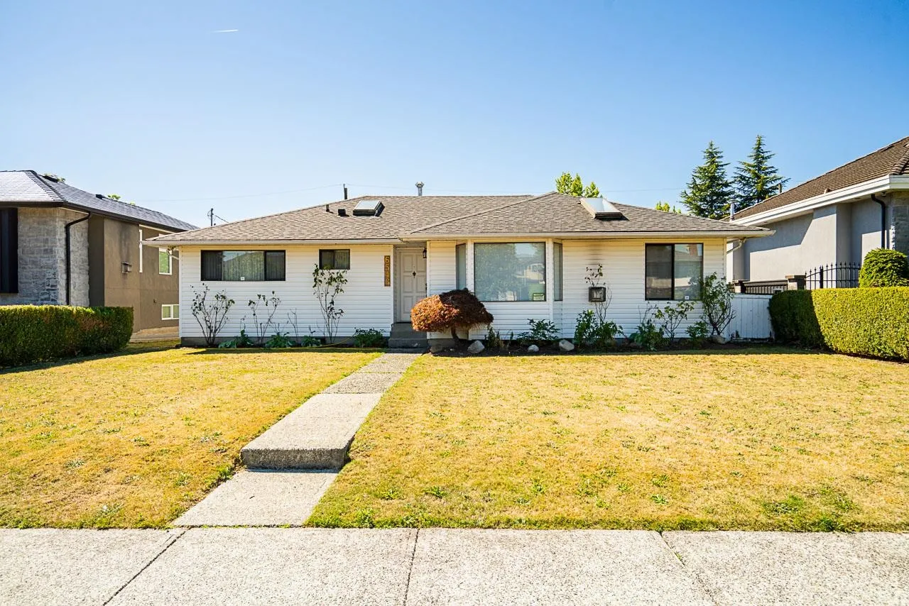 6546 Dunnedin Street