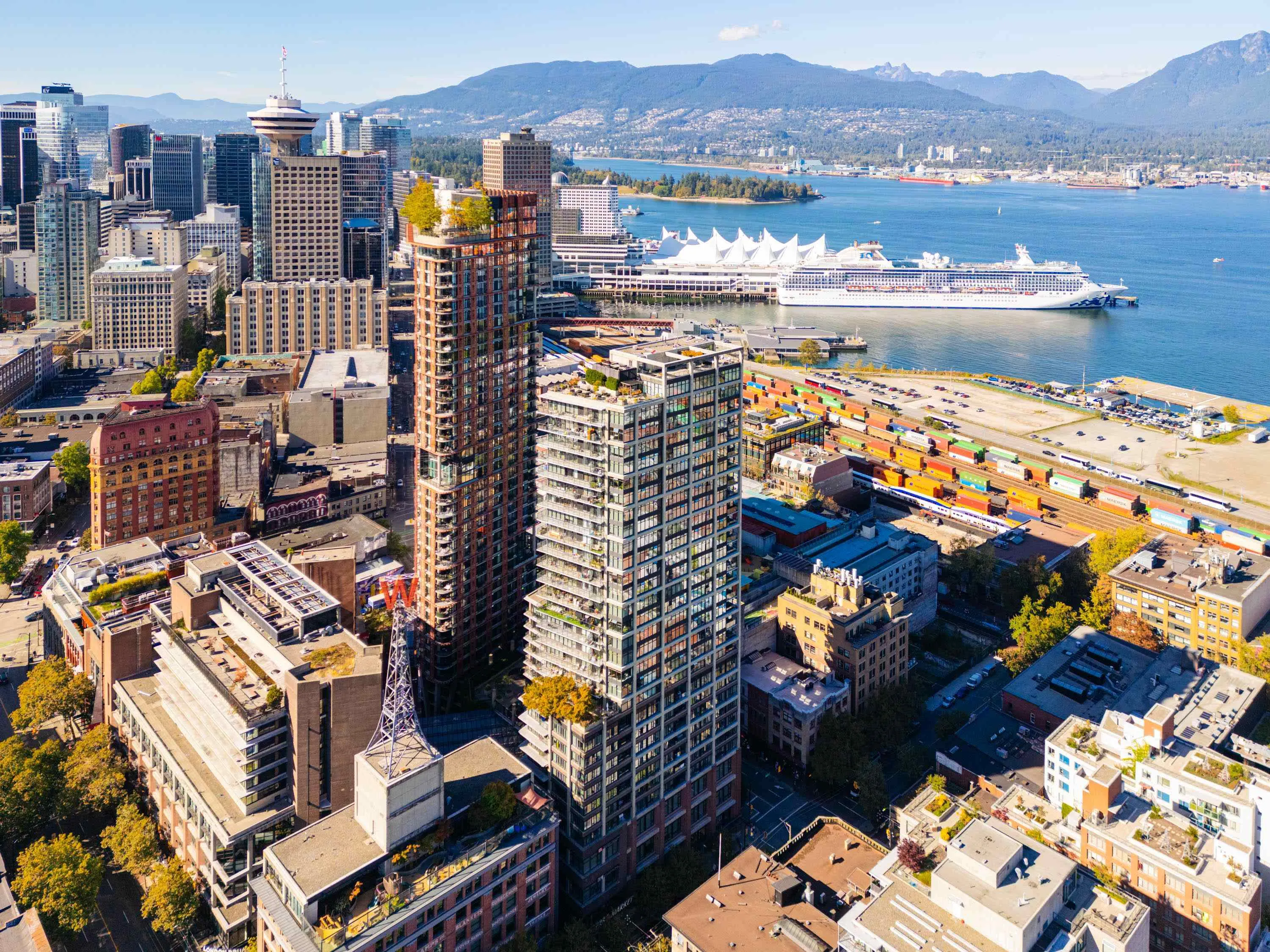 2508 108 W Cordova Street