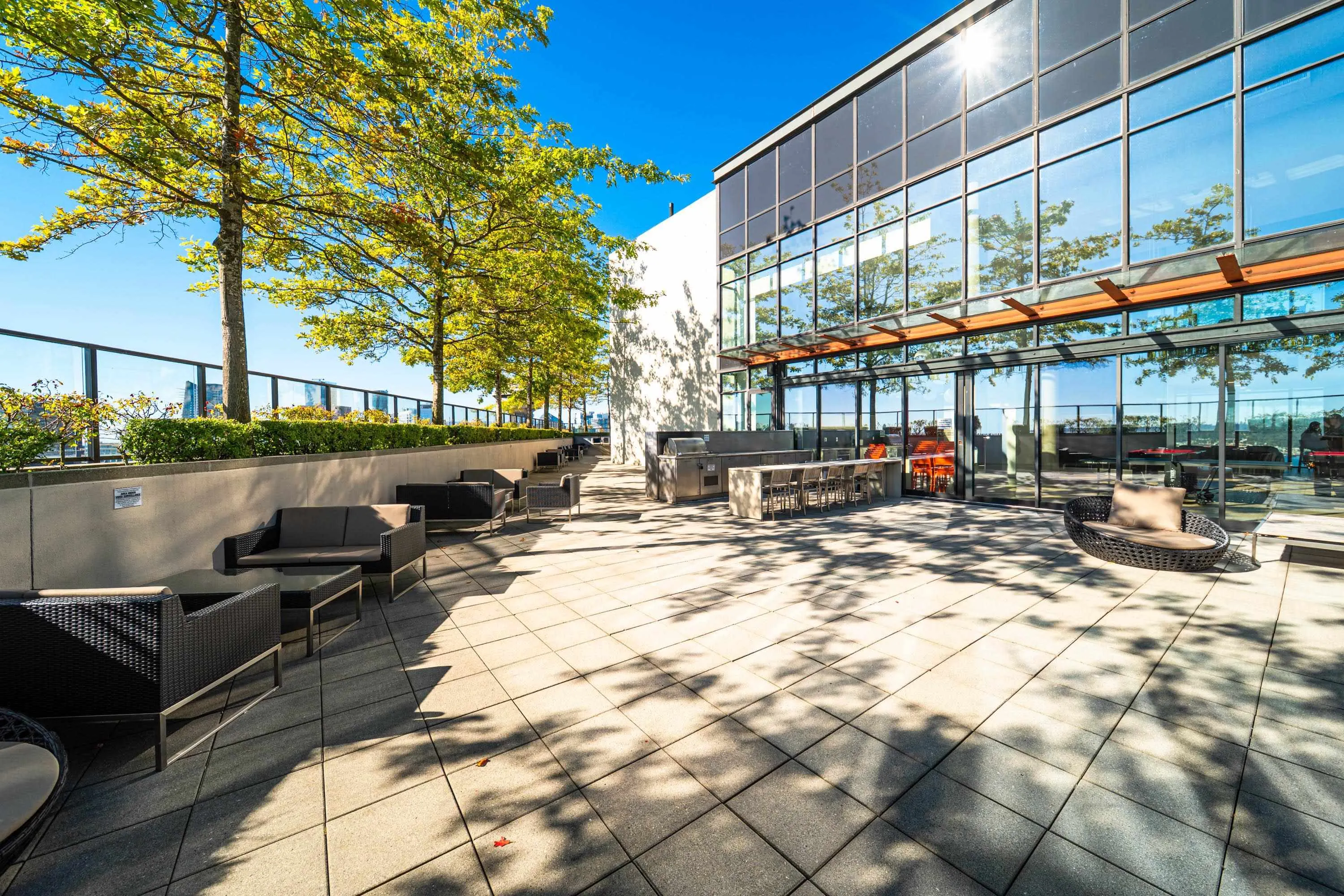 2508 108 W Cordova Street