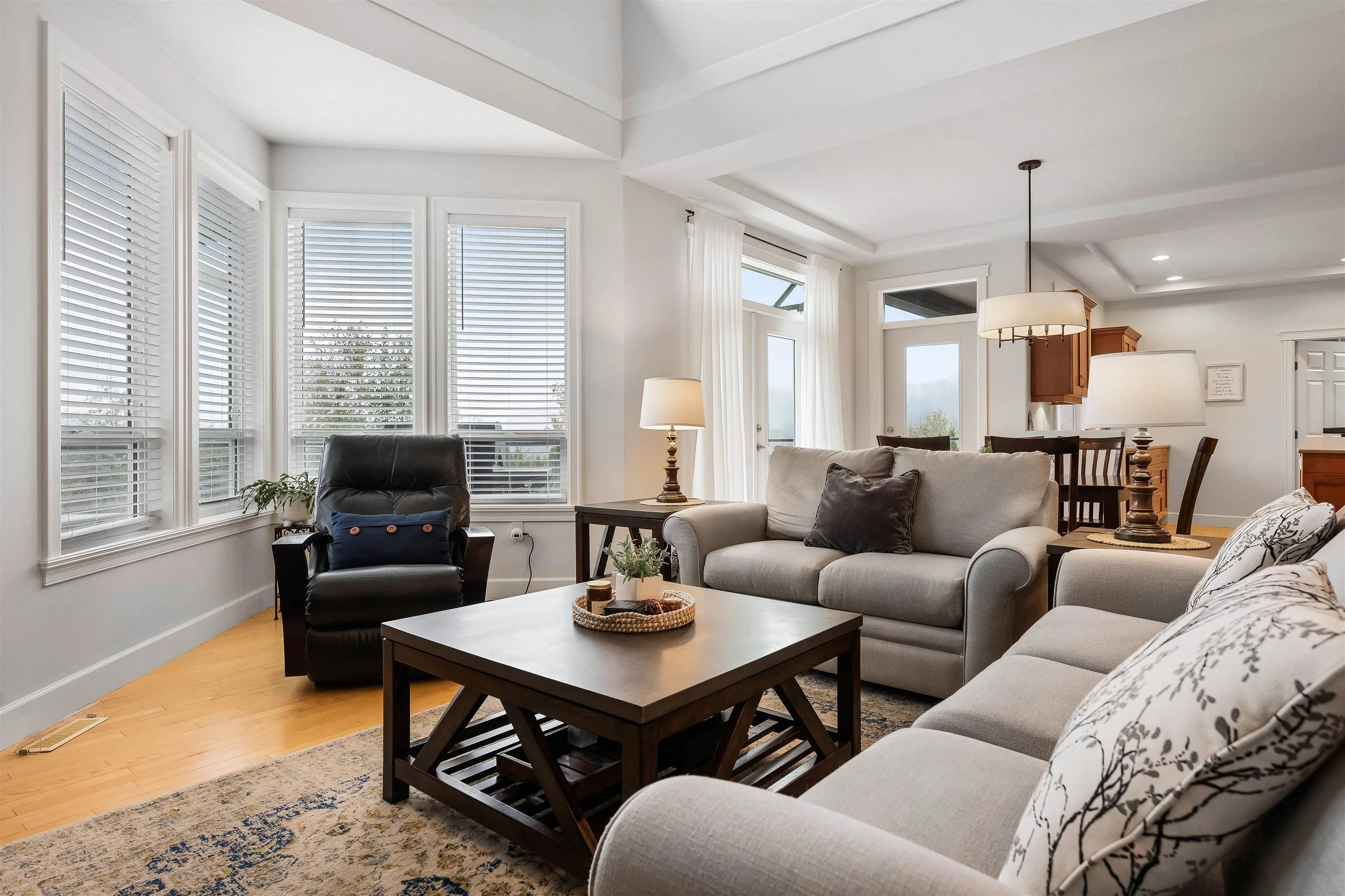 46052 Bridle Ridge Crescent