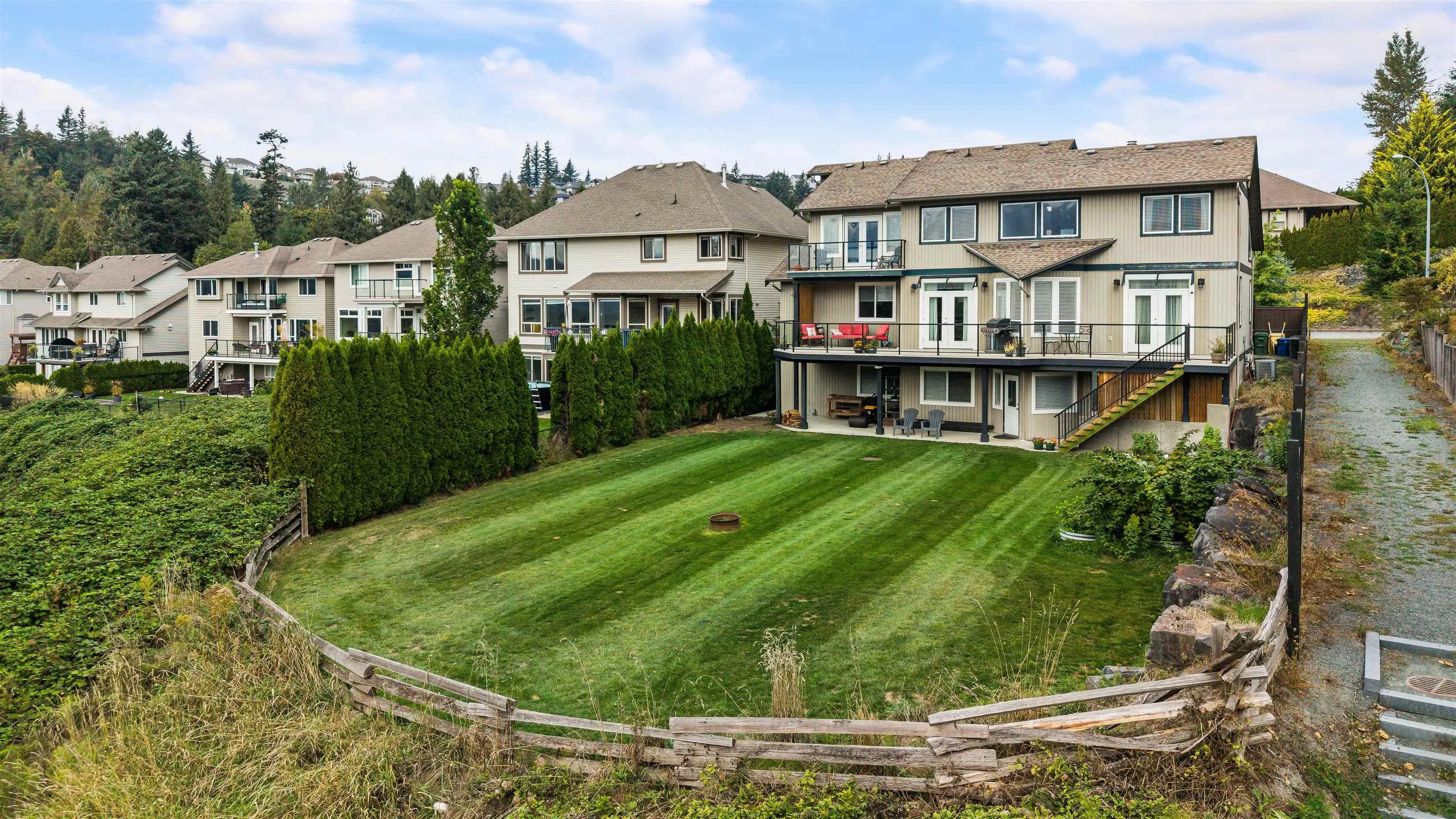 46052 Bridle Ridge Crescent