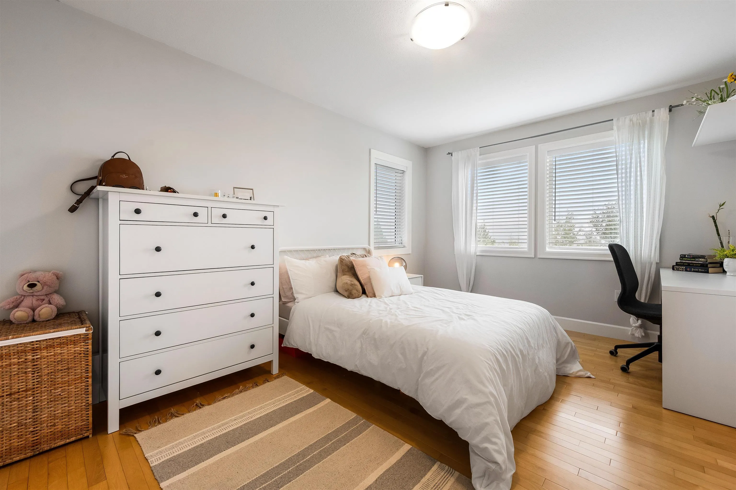 46052 Bridle Ridge Crescent