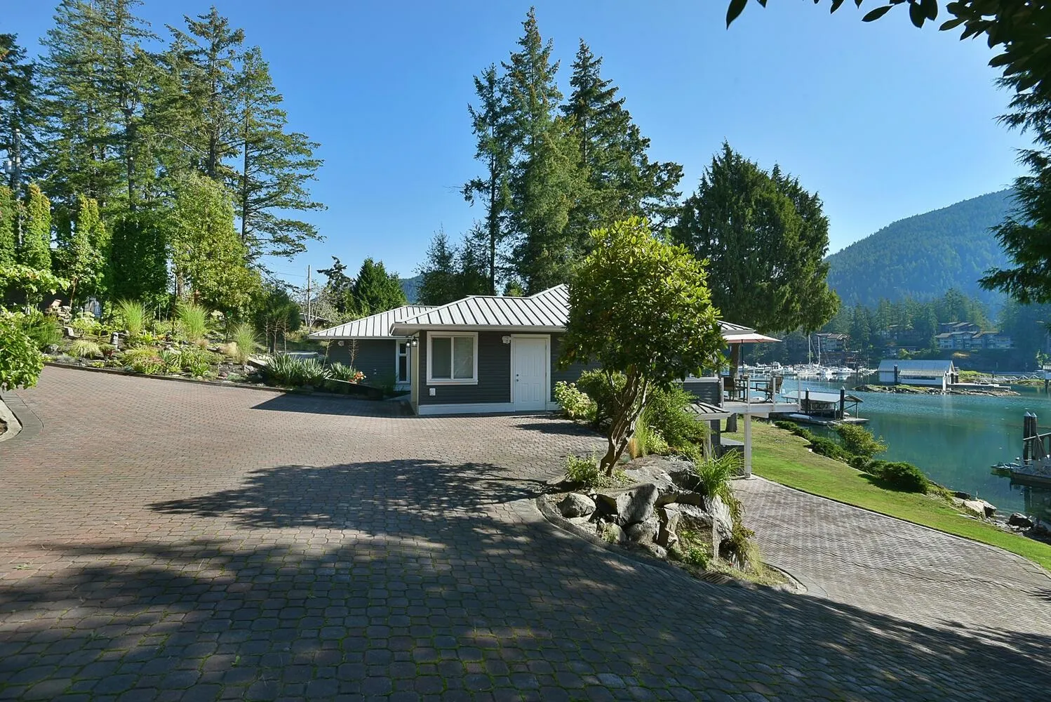 12828 Gilden Road