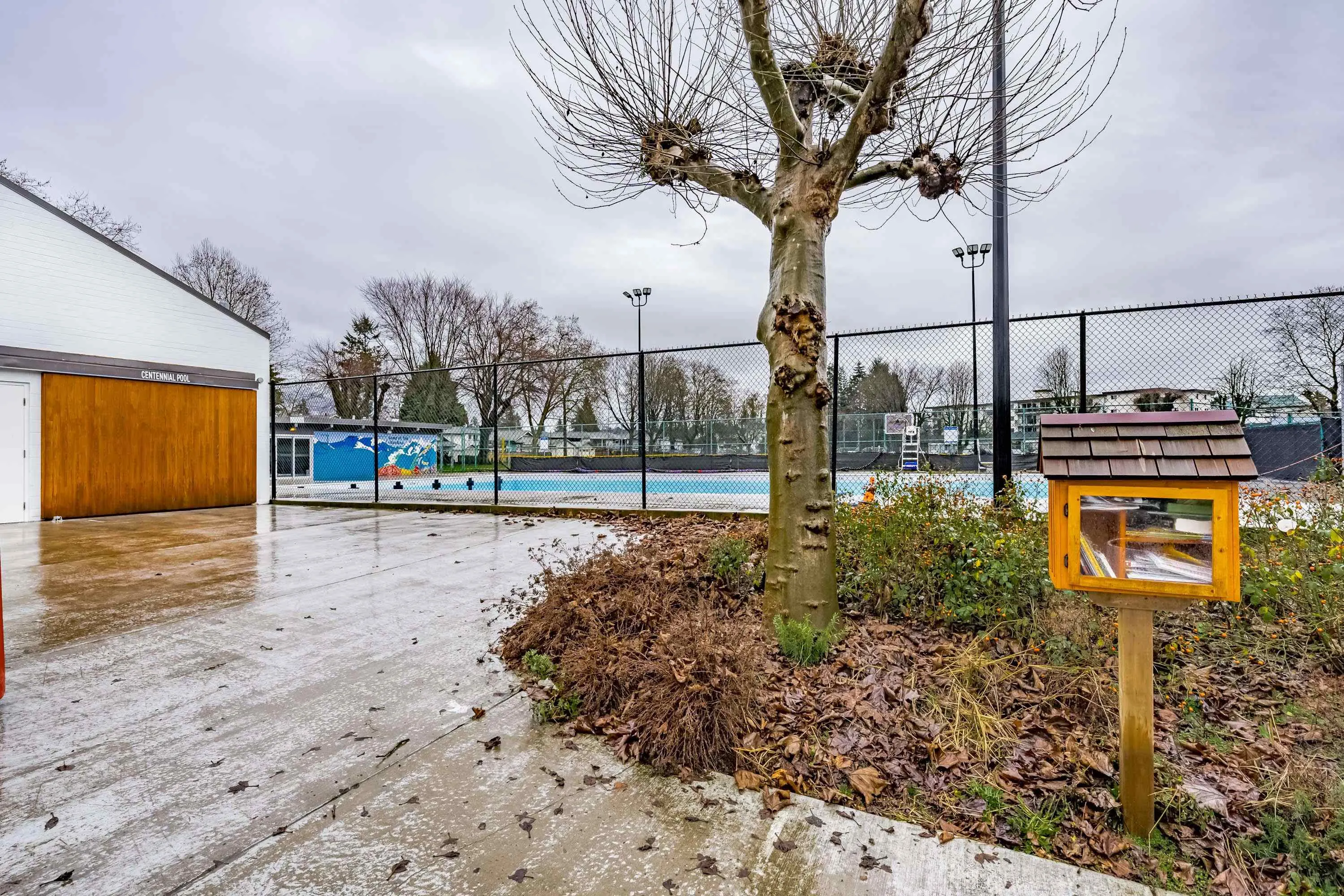 A306 2099 Lougheed Highway