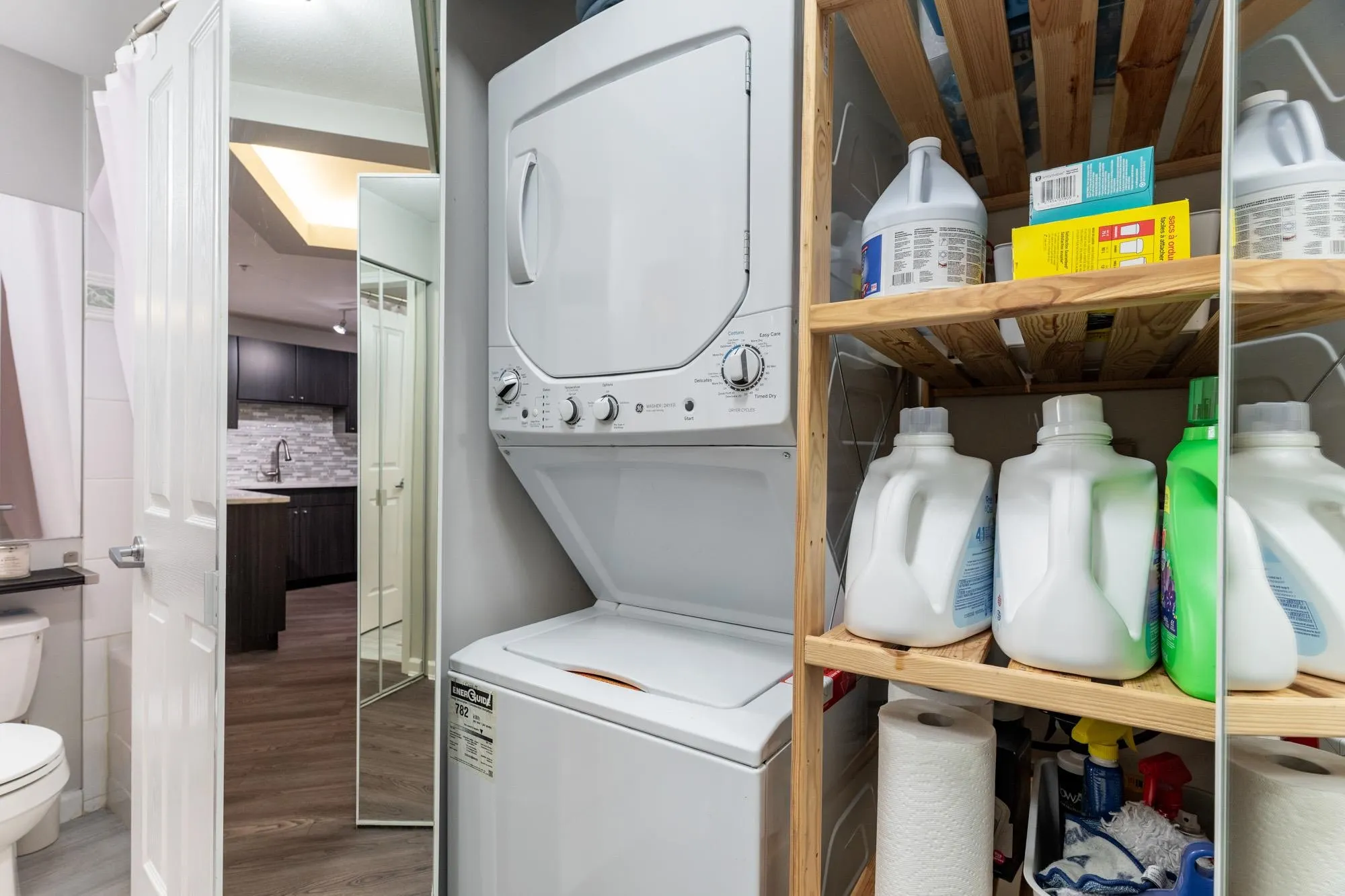 A306 2099 Lougheed Highway