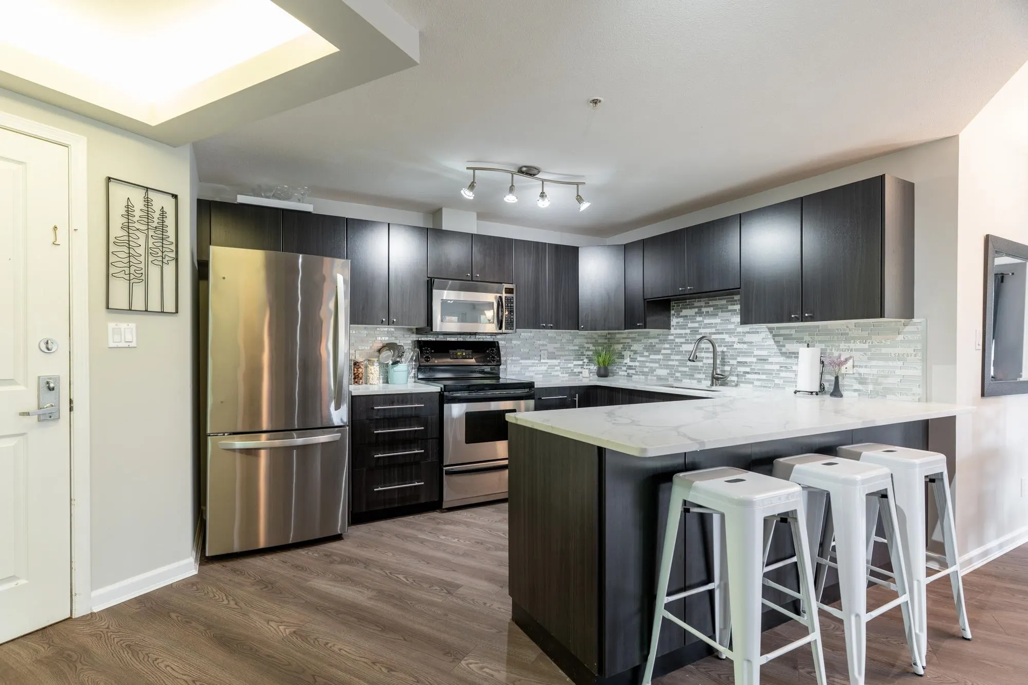 A306 2099 Lougheed Highway