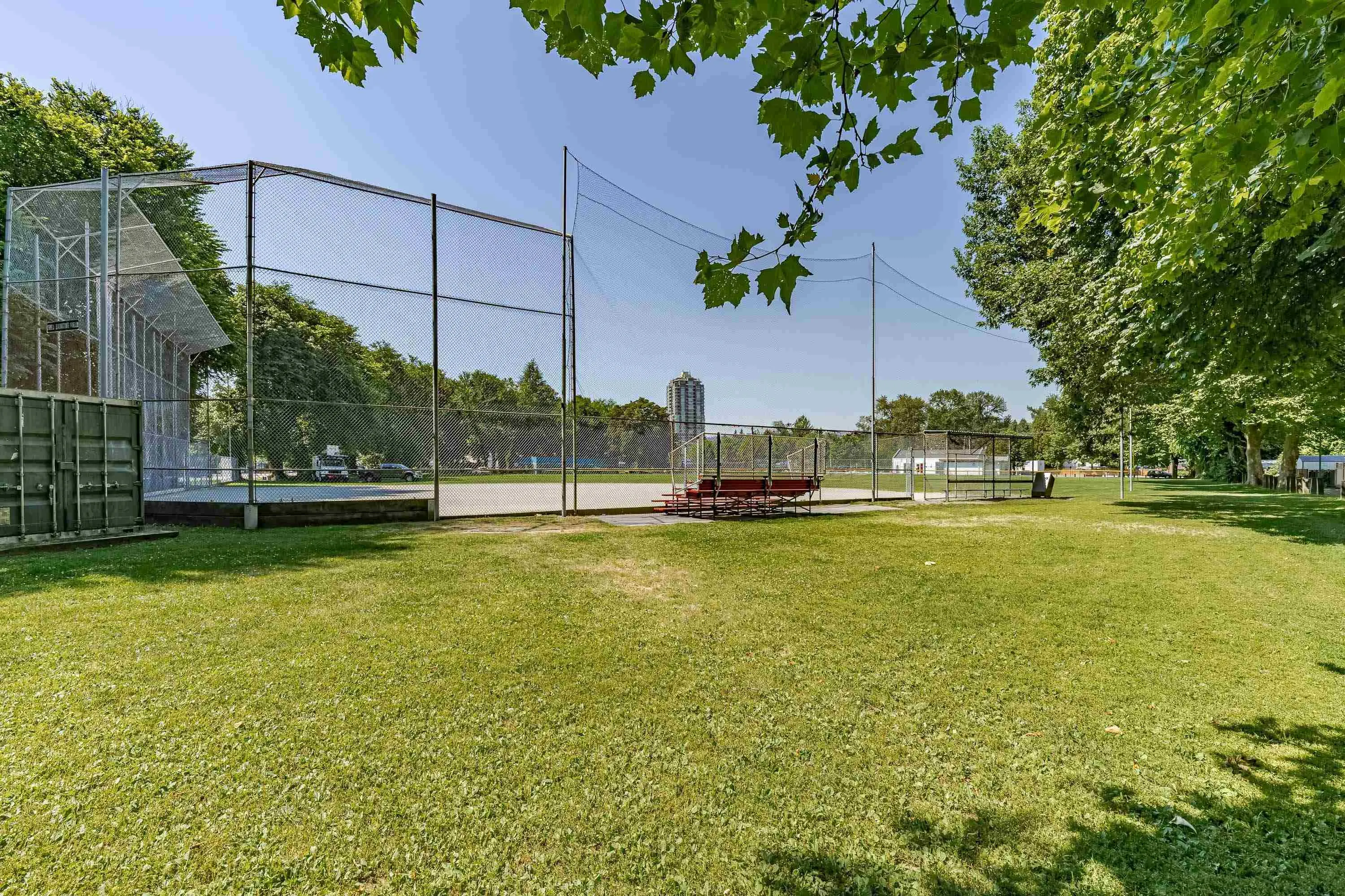 A306 2099 Lougheed Highway