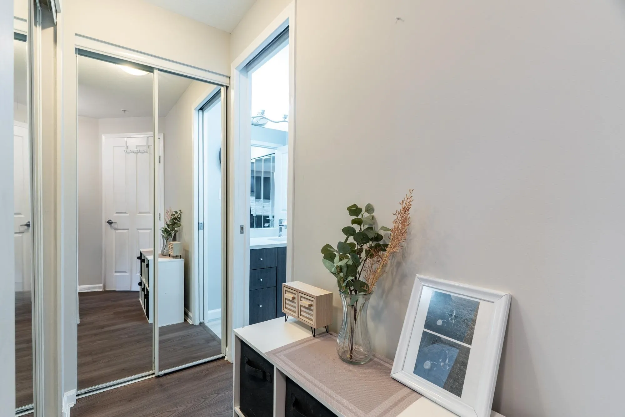 A306 2099 Lougheed Highway