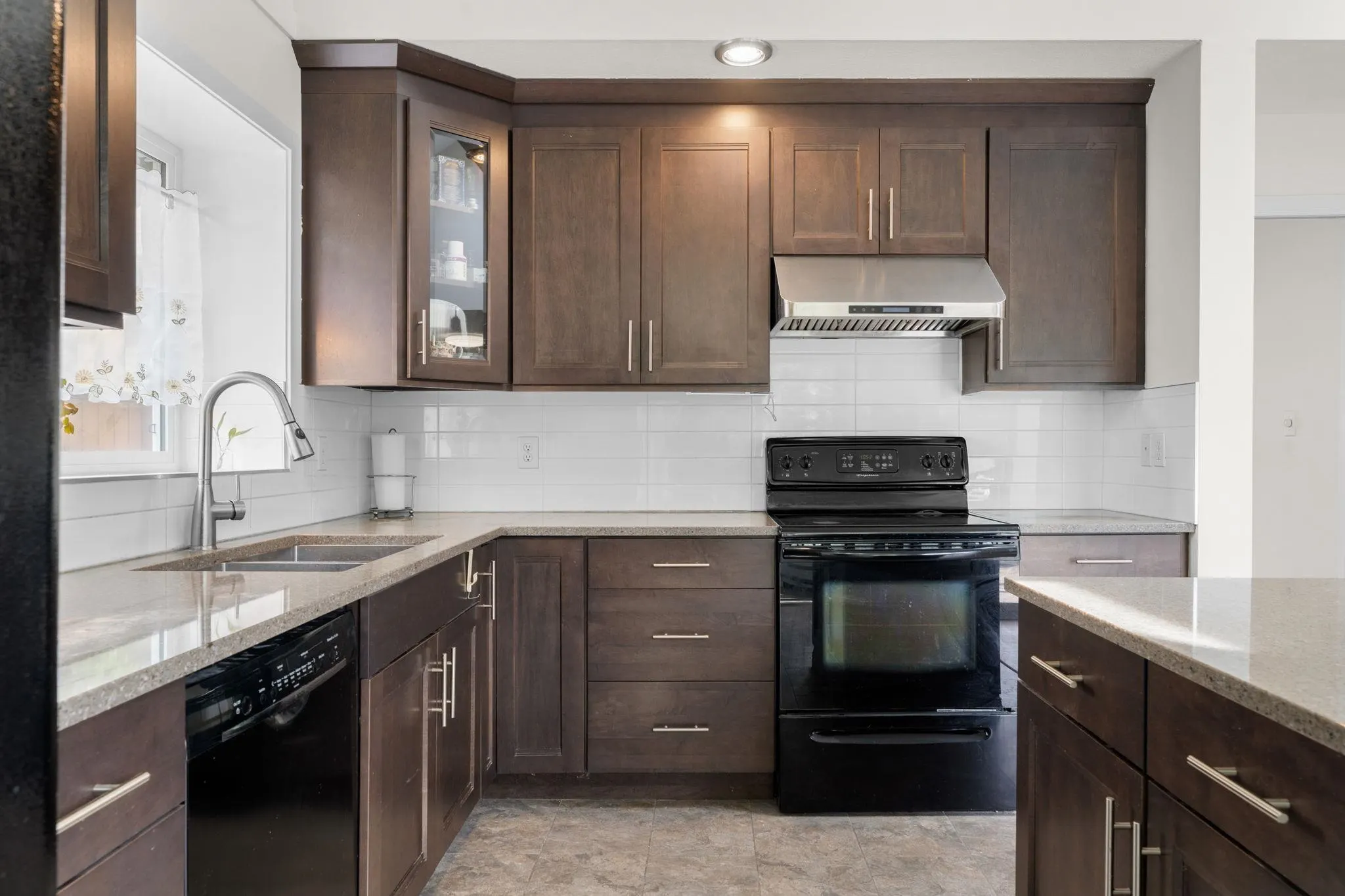 11818 Woodlynn Court