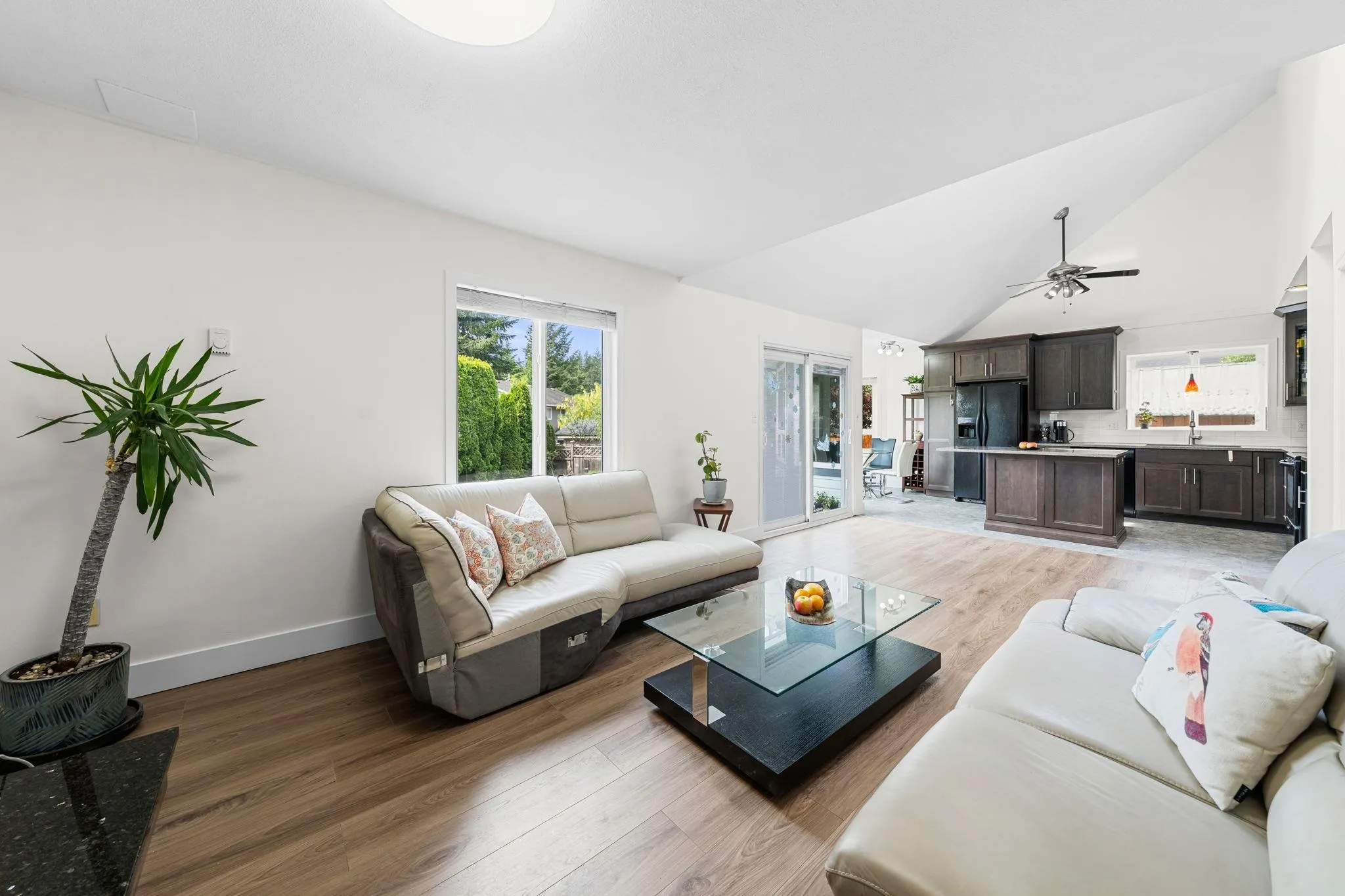 11818 Woodlynn Court