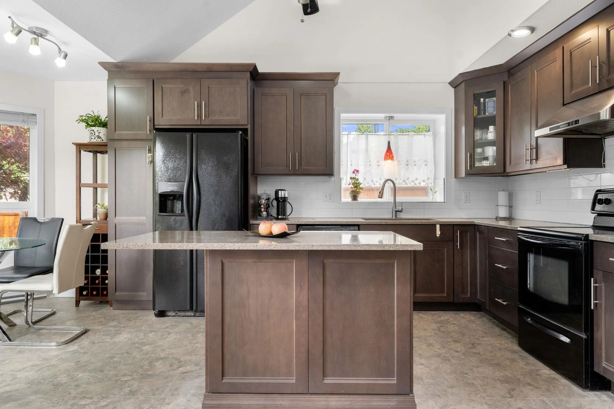 11818 Woodlynn Court