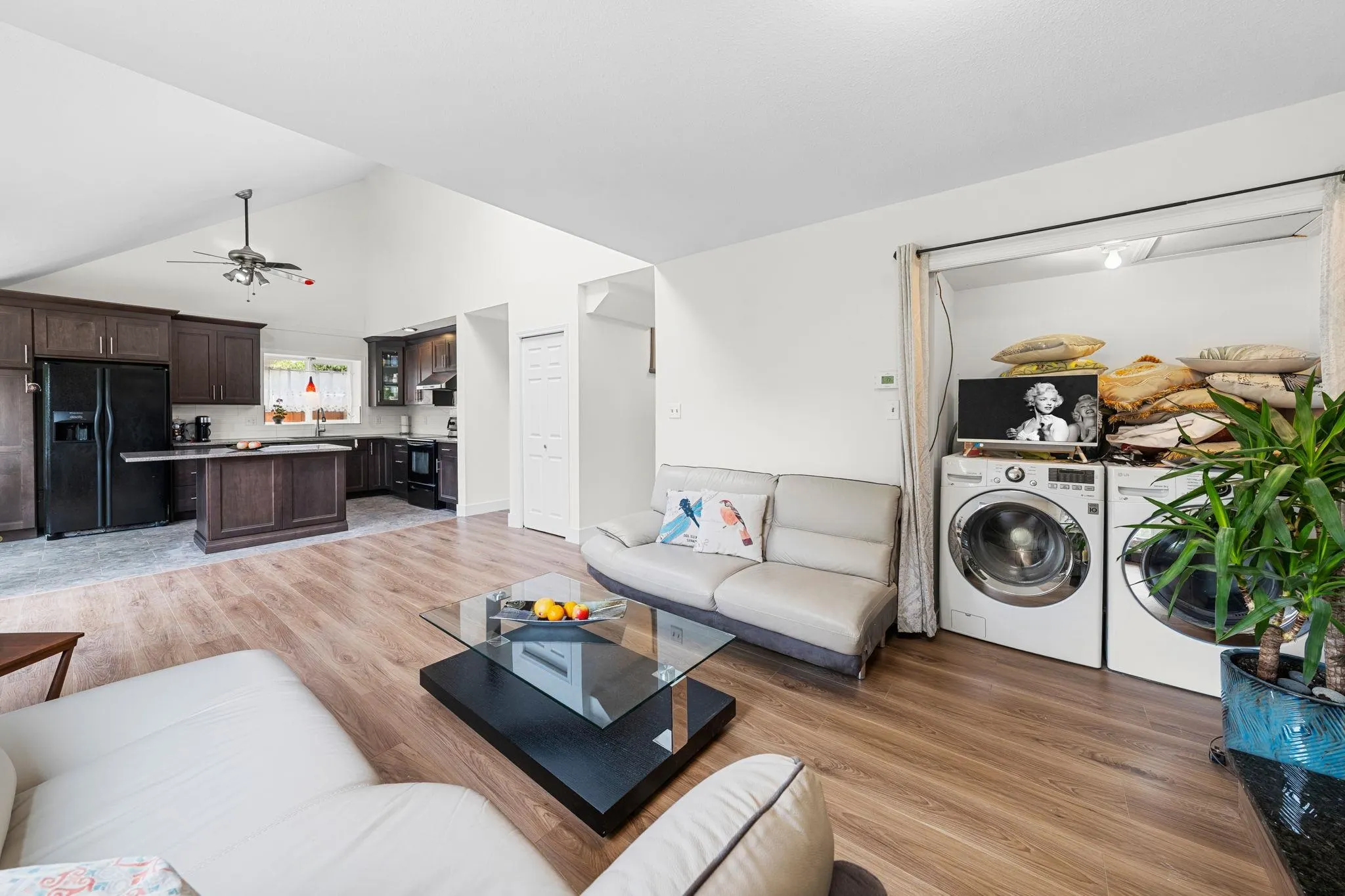 11818 Woodlynn Court