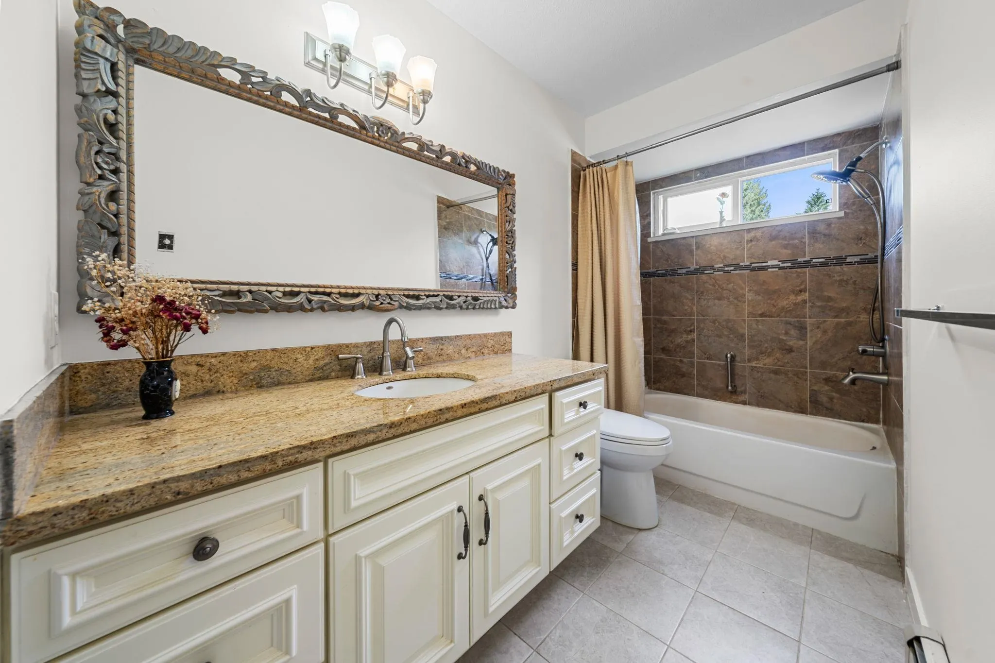 11818 Woodlynn Court