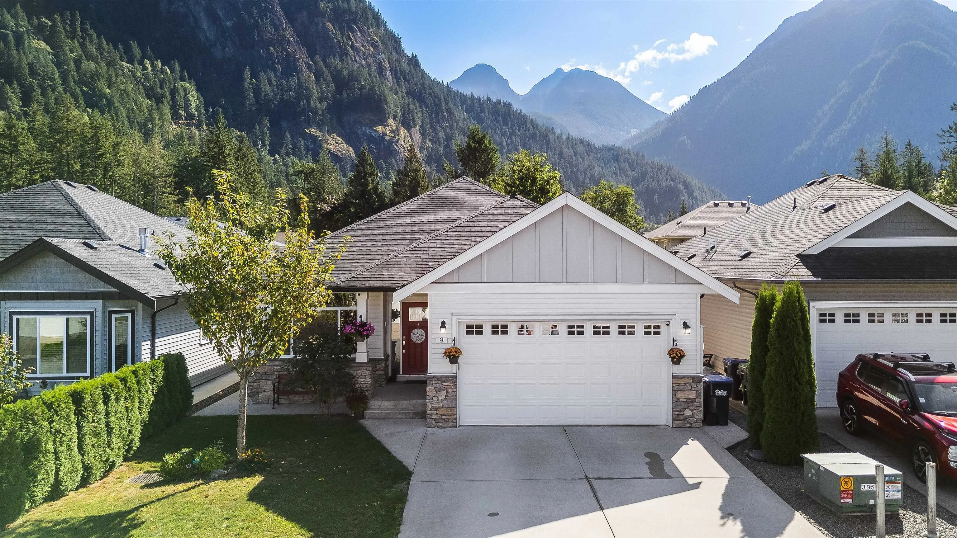 9 20118 Beacon Road