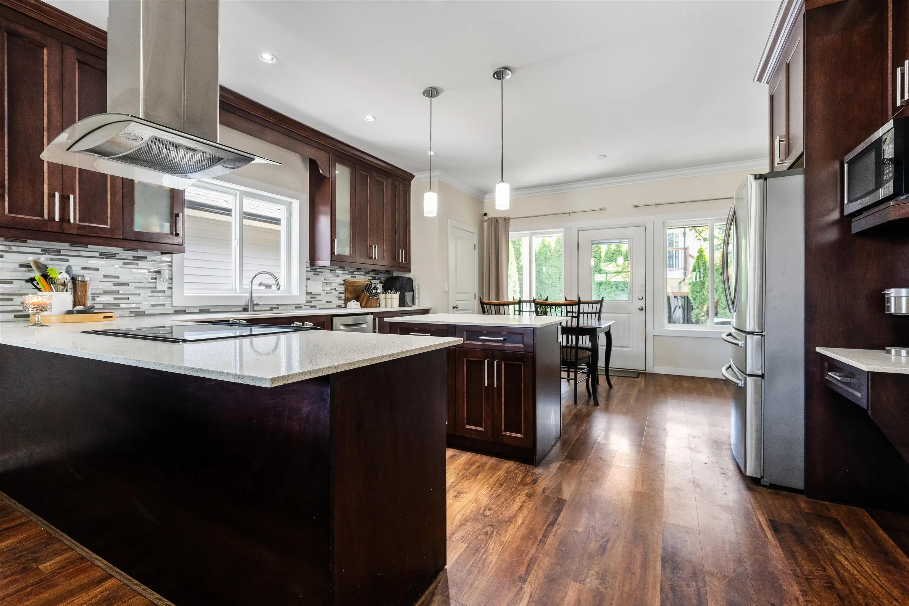 9 20118 Beacon Road
