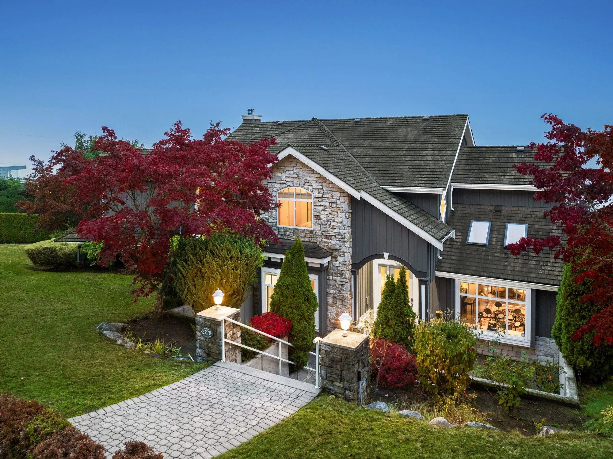 2278 Orchard Lane