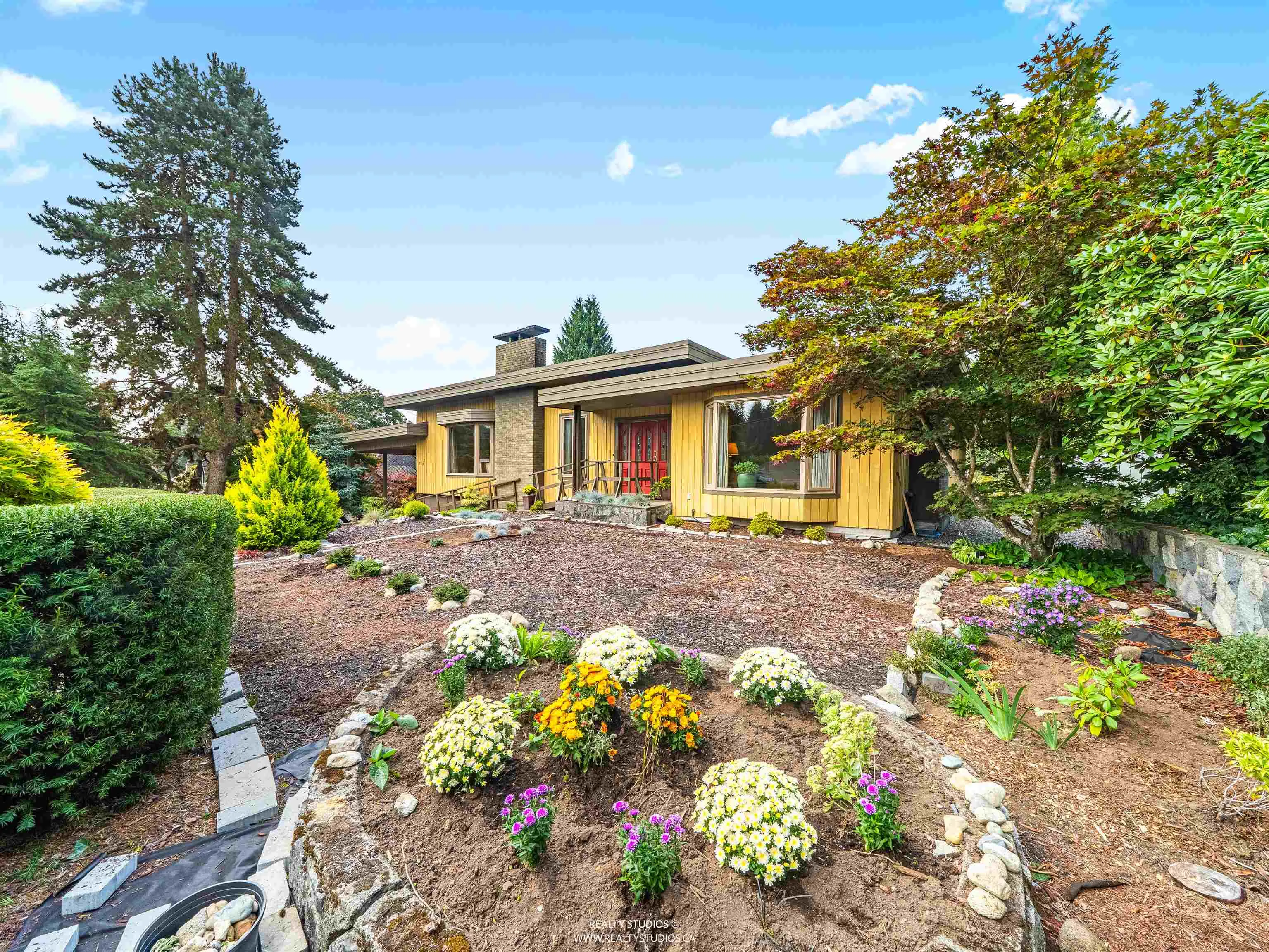 865 Margaree Place